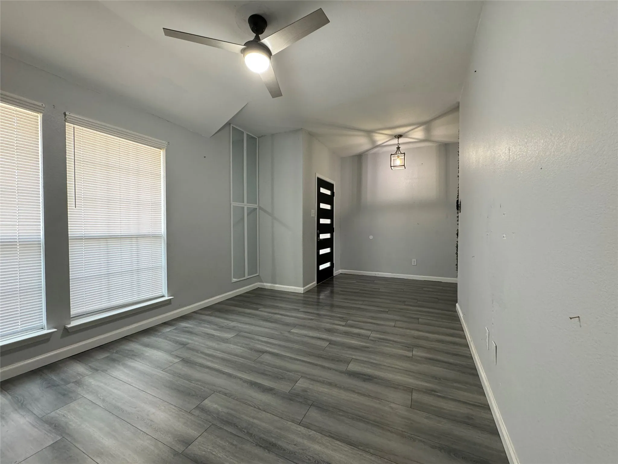 Single Family Residence For Rent in Denton County , 2303 Mackinac Drive, Frisco, Texas 75033, 3 Bedroom, 2 Bathroom, 2 Garage spaces, 1,872 Sqft, built in 2005, mls#21322731, Real Estate Agent in Frisco, Homes For Rent in Denton county, Homes For Rent in Frisco, Realtor in Frisco Texas, Real Estate Brokerage Independent Realty Texas, Luminita Cordes Realtor