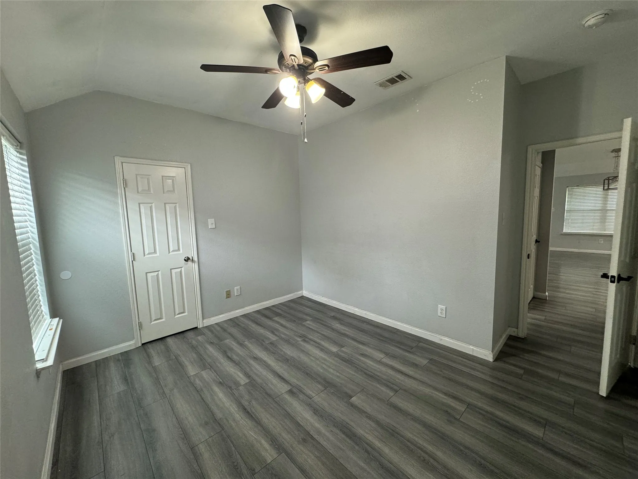 Single Family Residence For Rent in Denton County , 2303 Mackinac Drive, Frisco, Texas 75033, 3 Bedroom, 2 Bathroom, 2 Garage spaces, 1,872 Sqft, built in 2005, mls#21322731, Real Estate Agent in Frisco, Homes For Rent in Denton county, Homes For Rent in Frisco, Realtor in Frisco Texas, Real Estate Brokerage Independent Realty Texas, Luminita Cordes Realtor