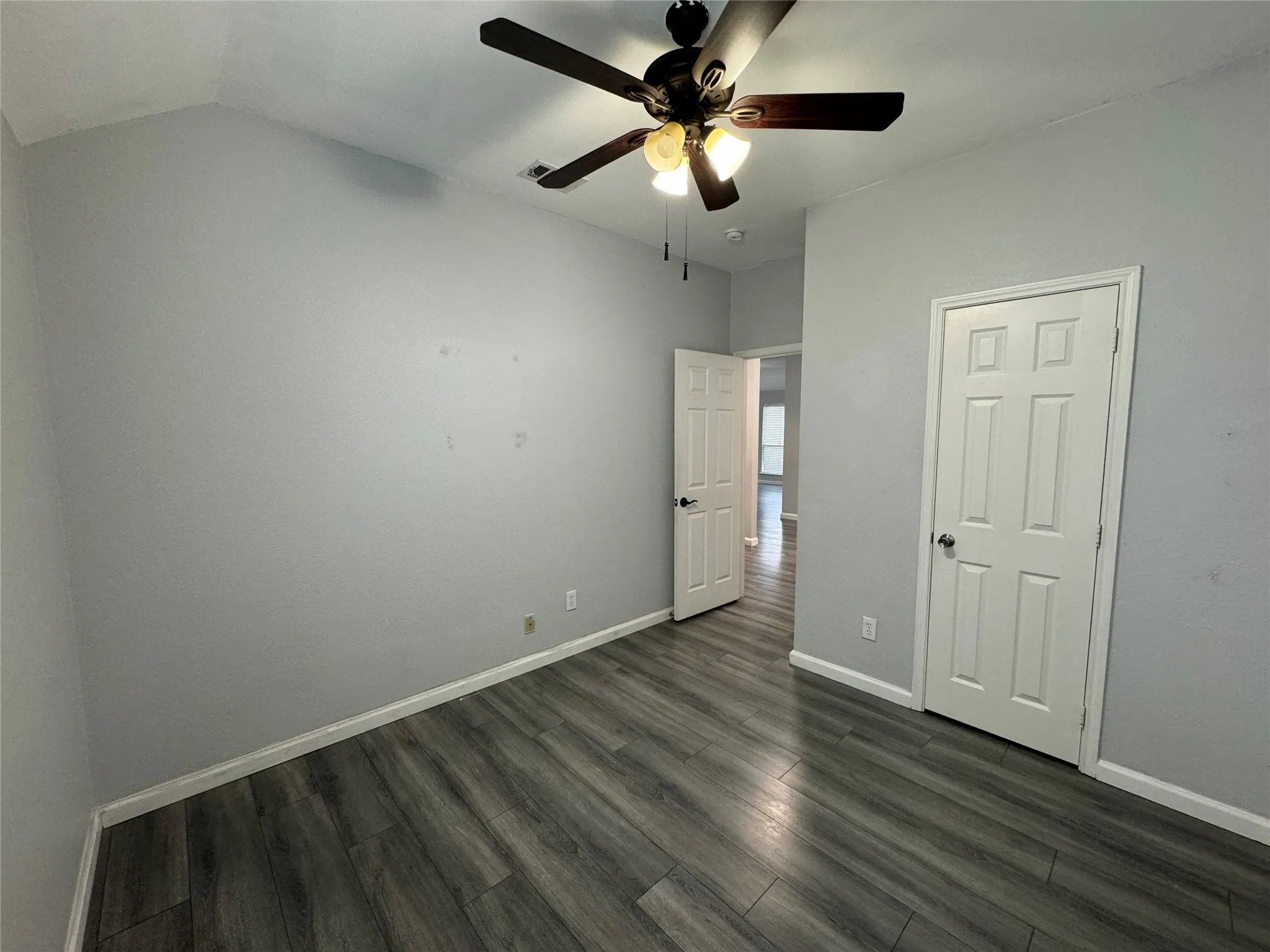 Single Family Residence For Rent in Denton County , 2303 Mackinac Drive, Frisco, Texas 75033, 3 Bedroom, 2 Bathroom, 2 Garage spaces, 1,872 Sqft, built in 2005, mls#21322731, Real Estate Agent in Frisco, Homes For Rent in Denton county, Homes For Rent in Frisco, Realtor in Frisco Texas, Real Estate Brokerage Independent Realty Texas, Luminita Cordes Realtor