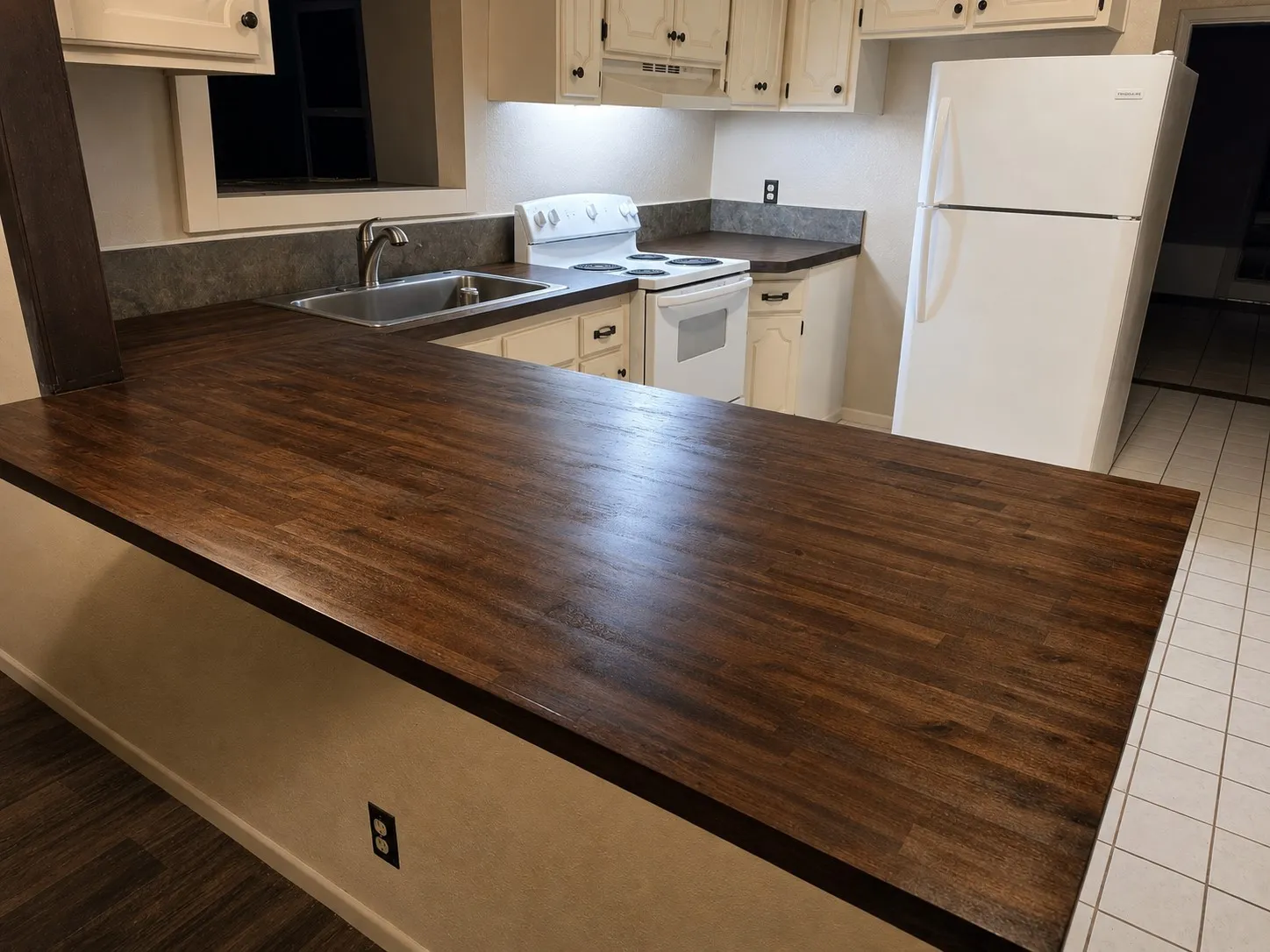 Single Family Residence For Sale in Taylor County , 2066 Vine Street, Abilene, Texas 79602, 3 Bedroom, 1 Bathroom, Garage spaces, 1,260 Sqft, built in 1982, mls#21322757, Real Estate Agent in Abilene, Homes For Sale in Taylor county, Homes For Sale in Abilene, Realtor in Abilene Texas, Real Estate Brokerage Independent Realty Texas, Luminita Cordes Realtor