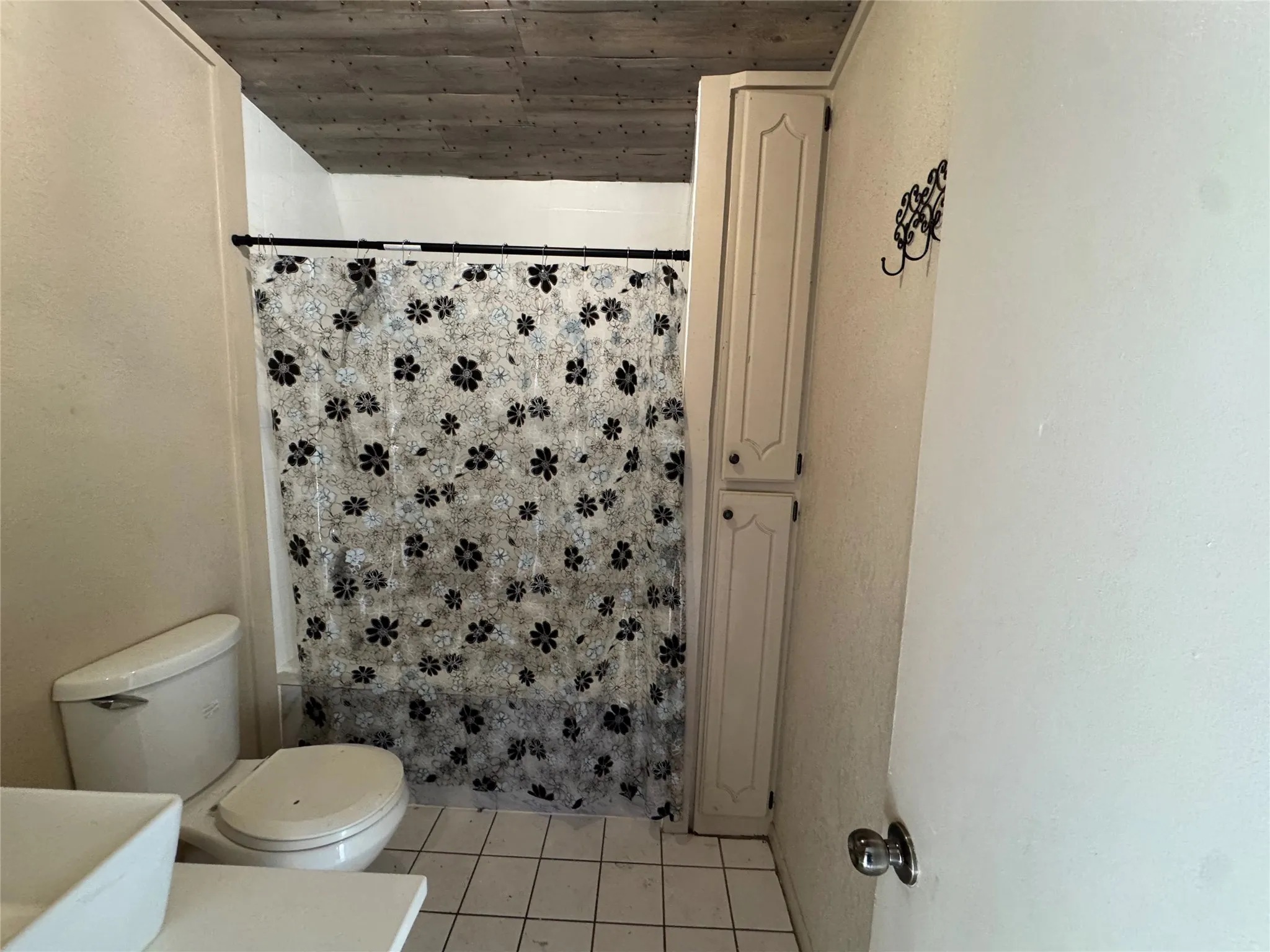 Single Family Residence For Sale in Taylor County , 2066 Vine Street, Abilene, Texas 79602, 3 Bedroom, 1 Bathroom, Garage spaces, 1,260 Sqft, built in 1982, mls#21322757, Real Estate Agent in Abilene, Homes For Sale in Taylor county, Homes For Sale in Abilene, Realtor in Abilene Texas, Real Estate Brokerage Independent Realty Texas, Luminita Cordes Realtor