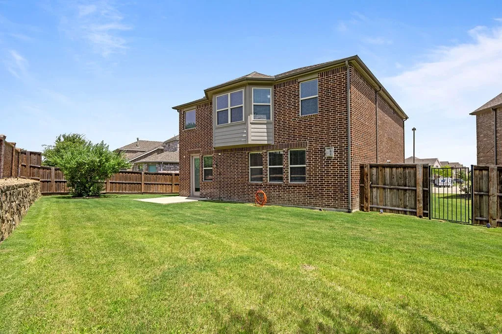 Single Family Residence For Sale in Dallas County , 3524 Hathaway Court, Irving, Texas 75062, 4 Bedroom, 4 Bathroom, 2 Garage spaces, 2,336 Sqft, built in 2019, mls#21288666, Real Estate Agent in Irving, Homes For Sale in Dallas county, Homes For Sale in Irving, Realtor in Irving Texas, Real Estate Brokerage Independent Realty Texas, Luminita Cordes Realtor