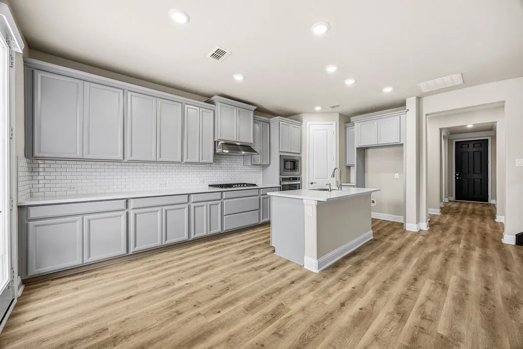 Single Family Residence For Sale in Dallas County , 3524 Hathaway Court, Irving, Texas 75062, 4 Bedroom, 4 Bathroom, 2 Garage spaces, 2,336 Sqft, built in 2019, mls#21288666, Real Estate Agent in Irving, Homes For Sale in Dallas county, Homes For Sale in Irving, Realtor in Irving Texas, Real Estate Brokerage Independent Realty Texas, Luminita Cordes Realtor