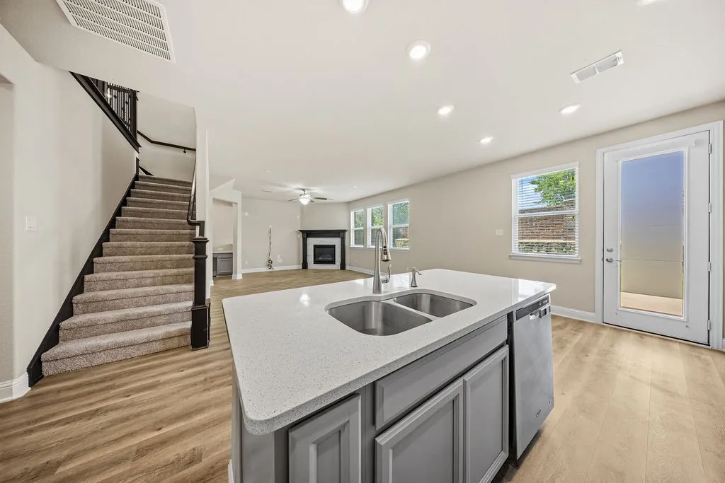 Single Family Residence For Sale in Dallas County , 3524 Hathaway Court, Irving, Texas 75062, 4 Bedroom, 4 Bathroom, 2 Garage spaces, 2,336 Sqft, built in 2019, mls#21288666, Real Estate Agent in Irving, Homes For Sale in Dallas county, Homes For Sale in Irving, Realtor in Irving Texas, Real Estate Brokerage Independent Realty Texas, Luminita Cordes Realtor