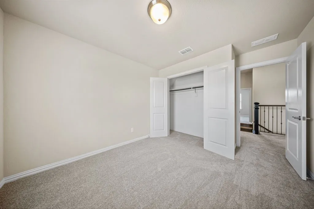 Single Family Residence For Sale in Dallas County , 3524 Hathaway Court, Irving, Texas 75062, 4 Bedroom, 4 Bathroom, 2 Garage spaces, 2,336 Sqft, built in 2019, mls#21288666, Real Estate Agent in Irving, Homes For Sale in Dallas county, Homes For Sale in Irving, Realtor in Irving Texas, Real Estate Brokerage Independent Realty Texas, Luminita Cordes Realtor