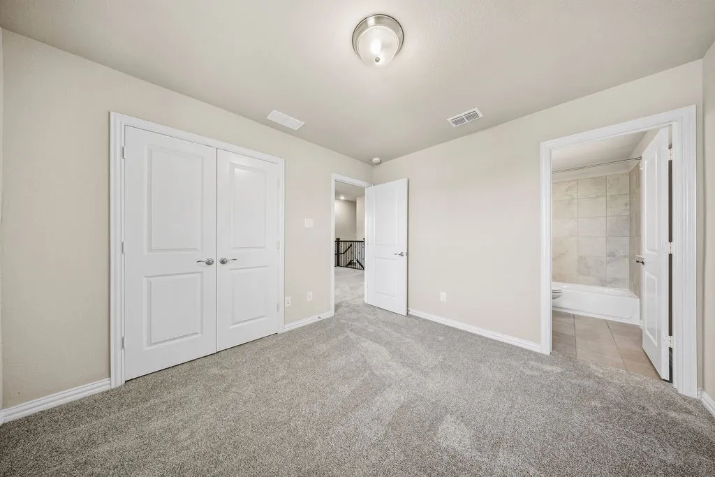 Single Family Residence For Sale in Dallas County , 3524 Hathaway Court, Irving, Texas 75062, 4 Bedroom, 4 Bathroom, 2 Garage spaces, 2,336 Sqft, built in 2019, mls#21288666, Real Estate Agent in Irving, Homes For Sale in Dallas county, Homes For Sale in Irving, Realtor in Irving Texas, Real Estate Brokerage Independent Realty Texas, Luminita Cordes Realtor