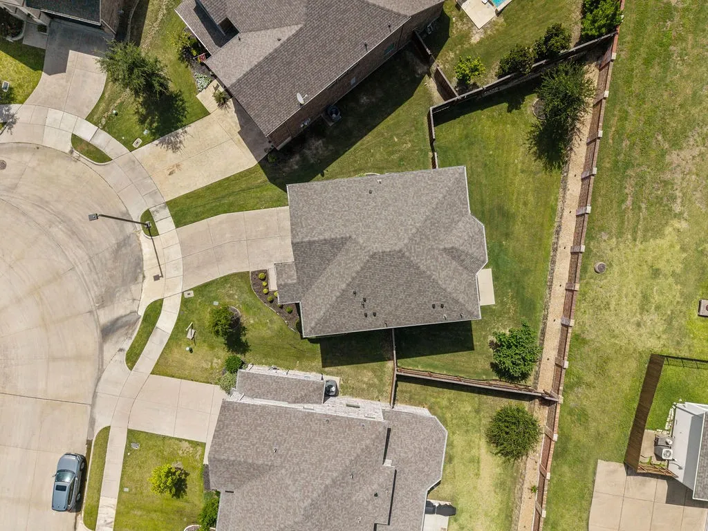Single Family Residence For Sale in Dallas County , 3524 Hathaway Court, Irving, Texas 75062, 4 Bedroom, 4 Bathroom, 2 Garage spaces, 2,336 Sqft, built in 2019, mls#21288666, Real Estate Agent in Irving, Homes For Sale in Dallas county, Homes For Sale in Irving, Realtor in Irving Texas, Real Estate Brokerage Independent Realty Texas, Luminita Cordes Realtor