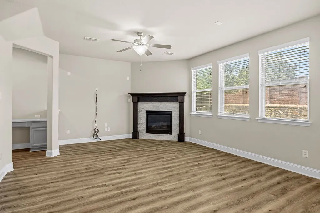 Single Family Residence For Sale in Dallas County , 3524 Hathaway Court, Irving, Texas 75062, 4 Bedroom, 4 Bathroom, 2 Garage spaces, 2,336 Sqft, built in 2019, mls#21288666, Real Estate Agent in Irving, Homes For Sale in Dallas county, Homes For Sale in Irving, Realtor in Irving Texas, Real Estate Brokerage Independent Realty Texas, Luminita Cordes Realtor