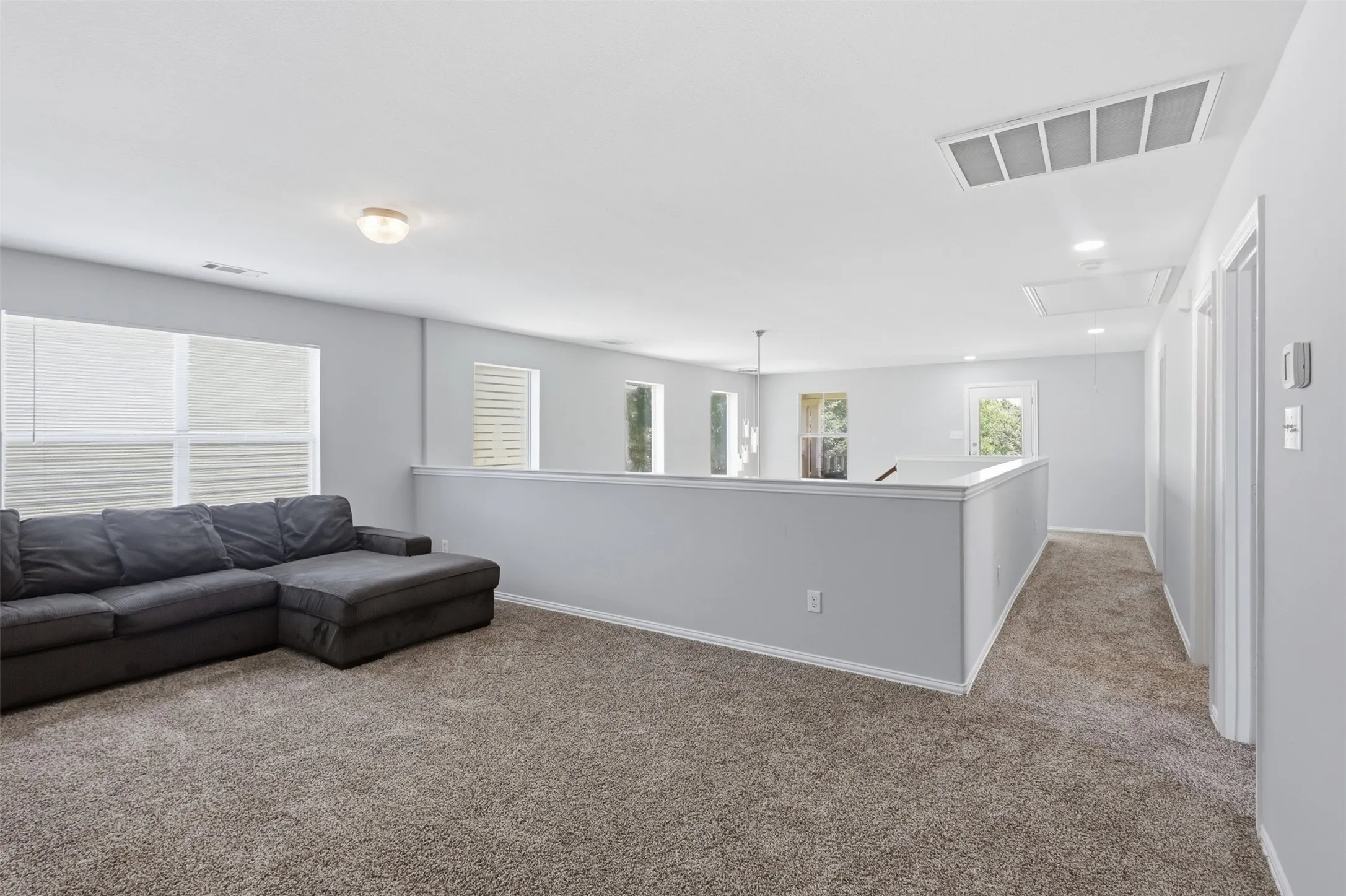 Single Family Residence For Sale in Denton County , 9520 Cape Cod Boulevard, Providence Village, Texas 76227, 3 Bedroom, 3 Bathroom, 2 Garage spaces, 2,040 Sqft, built in 2006, mls#21322674, Real Estate Agent in Providence Village, Homes For Sale in Denton county, Homes For Sale in Providence Village, Realtor in Providence Village Texas, Real Estate Brokerage Independent Realty Texas, Luminita Cordes Realtor