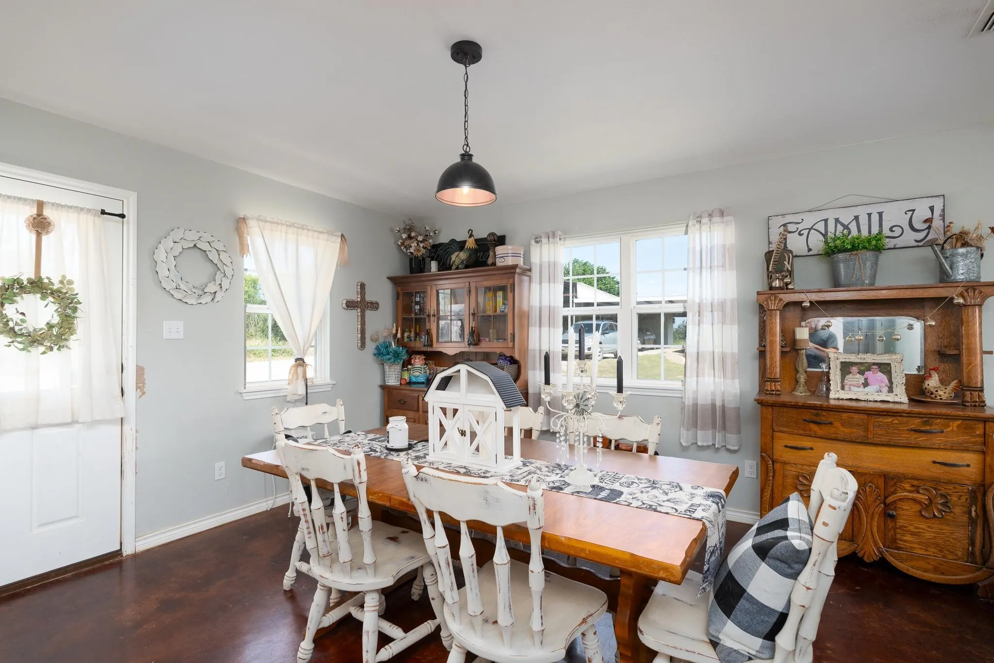 Single Family Residence For Sale in Taylor County , 1002 County Road 209, Wingate, Texas 79566, 3 Bedroom, 2 Bathroom, Garage spaces, 1,568 Sqft, built in 2016, mls#21321662, Real Estate Agent in Wingate, Homes For Sale in Taylor county, Homes For Sale in Wingate, Realtor in Wingate Texas, Real Estate Brokerage Independent Realty Texas, Luminita Cordes Realtor