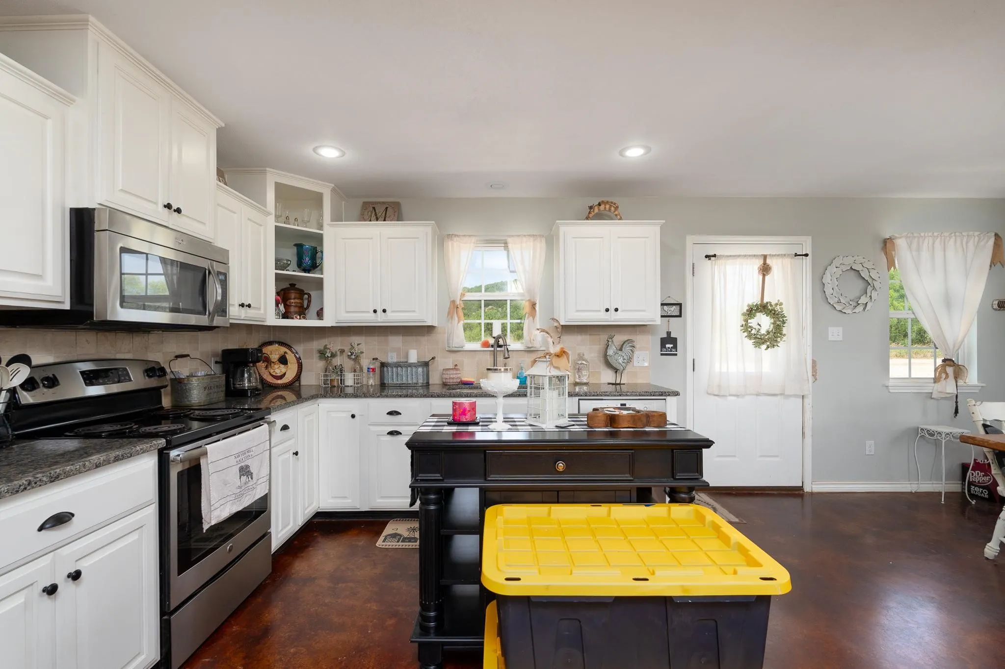 Single Family Residence For Sale in Taylor County , 1002 County Road 209, Wingate, Texas 79566, 3 Bedroom, 2 Bathroom, Garage spaces, 1,568 Sqft, built in 2016, mls#21321662, Real Estate Agent in Wingate, Homes For Sale in Taylor county, Homes For Sale in Wingate, Realtor in Wingate Texas, Real Estate Brokerage Independent Realty Texas, Luminita Cordes Realtor