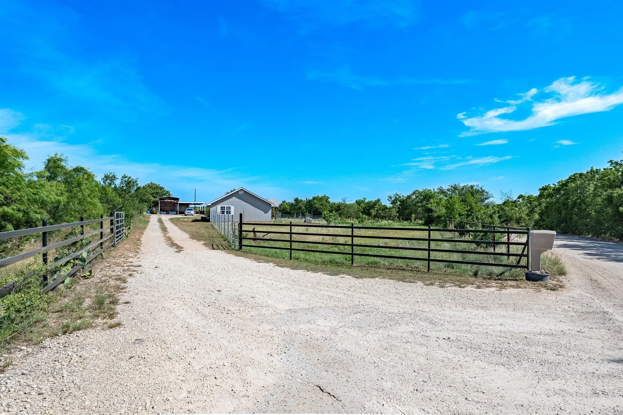 Single Family Residence For Sale in Taylor County , 1002 County Road 209, Wingate, Texas 79566, 3 Bedroom, 2 Bathroom, Garage spaces, 1,568 Sqft, built in 2016, mls#21321662, Real Estate Agent in Wingate, Homes For Sale in Taylor county, Homes For Sale in Wingate, Realtor in Wingate Texas, Real Estate Brokerage Independent Realty Texas, Luminita Cordes Realtor
