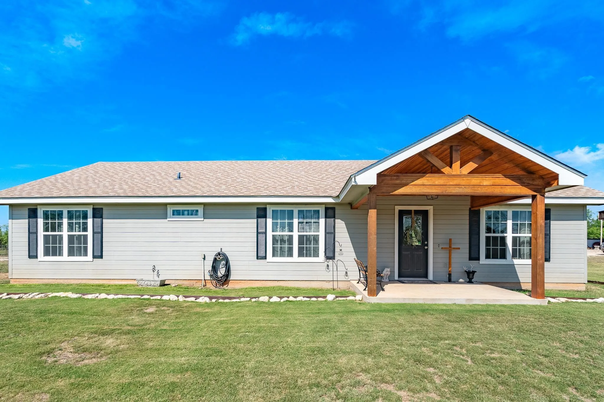 Single Family Residence For Sale in Taylor County , 1002 County Road 209, Wingate, Texas 79566, 3 Bedroom, 2 Bathroom, Garage spaces, 1,568 Sqft, built in 2016, mls#21321662, Real Estate Agent in Wingate, Homes For Sale in Taylor county, Homes For Sale in Wingate, Realtor in Wingate Texas, Real Estate Brokerage Independent Realty Texas, Luminita Cordes Realtor