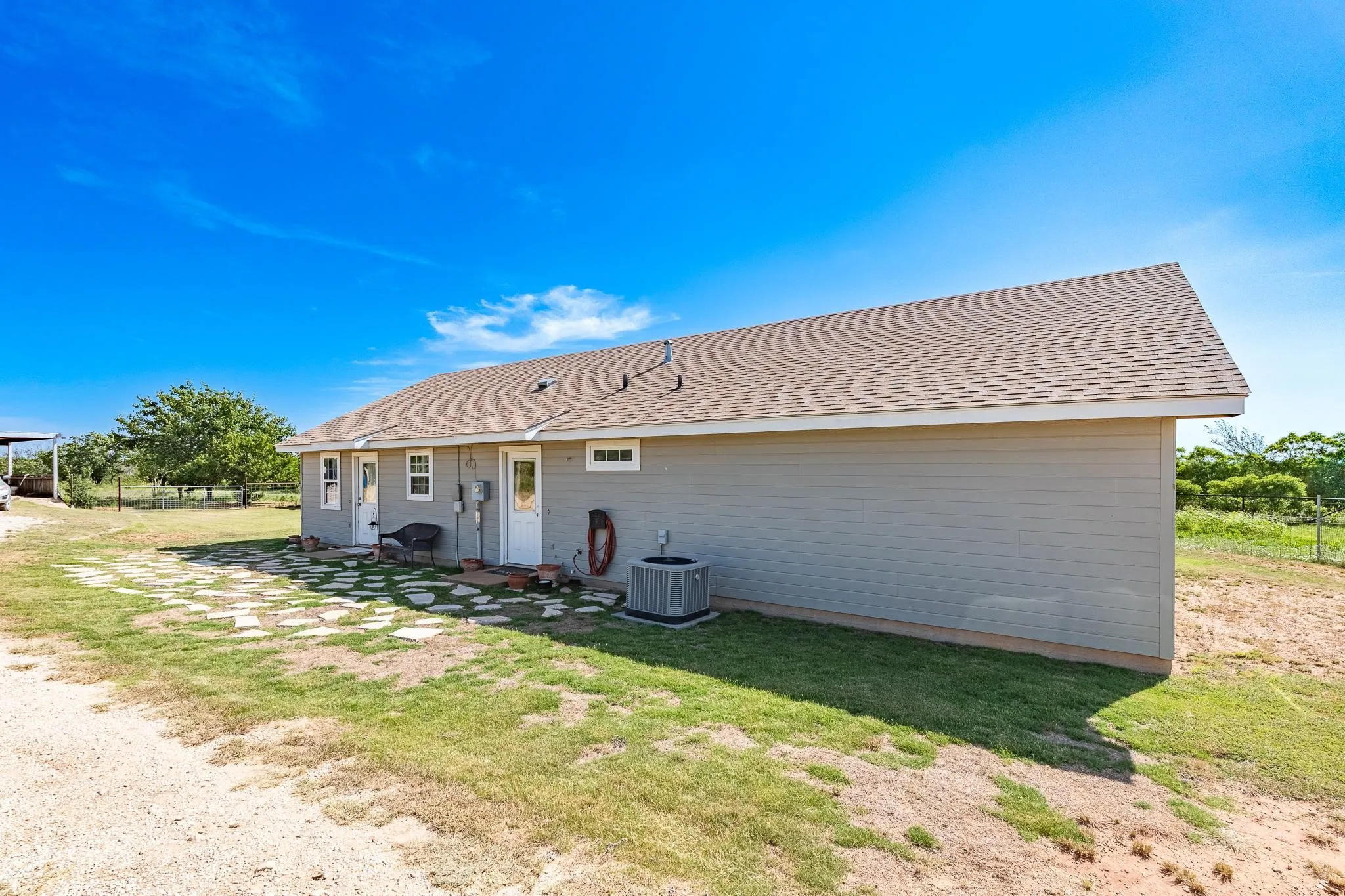 Single Family Residence For Sale in Taylor County , 1002 County Road 209, Wingate, Texas 79566, 3 Bedroom, 2 Bathroom, Garage spaces, 1,568 Sqft, built in 2016, mls#21321662, Real Estate Agent in Wingate, Homes For Sale in Taylor county, Homes For Sale in Wingate, Realtor in Wingate Texas, Real Estate Brokerage Independent Realty Texas, Luminita Cordes Realtor