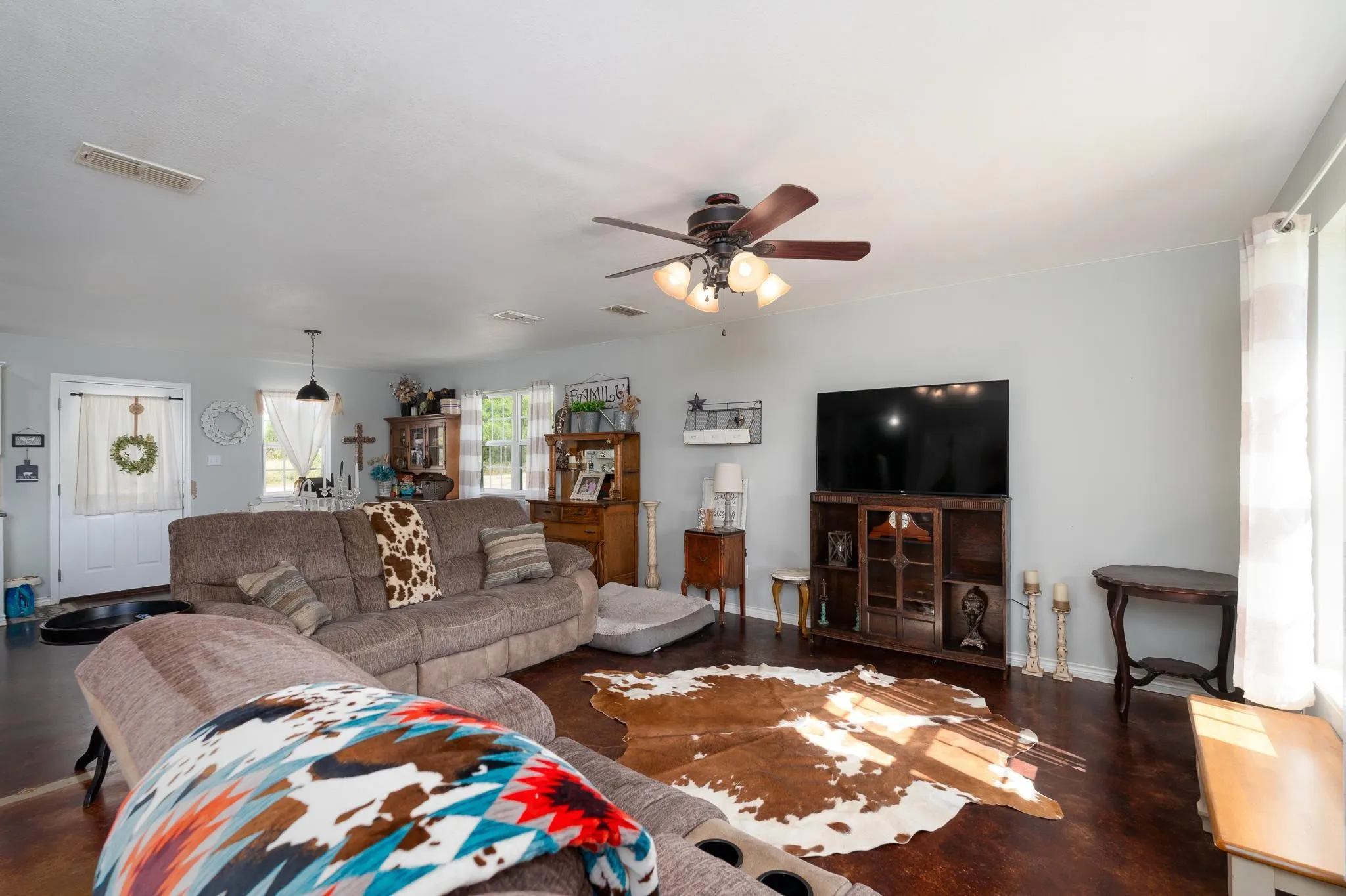 Single Family Residence For Sale in Taylor County , 1002 County Road 209, Wingate, Texas 79566, 3 Bedroom, 2 Bathroom, Garage spaces, 1,568 Sqft, built in 2016, mls#21321662, Real Estate Agent in Wingate, Homes For Sale in Taylor county, Homes For Sale in Wingate, Realtor in Wingate Texas, Real Estate Brokerage Independent Realty Texas, Luminita Cordes Realtor