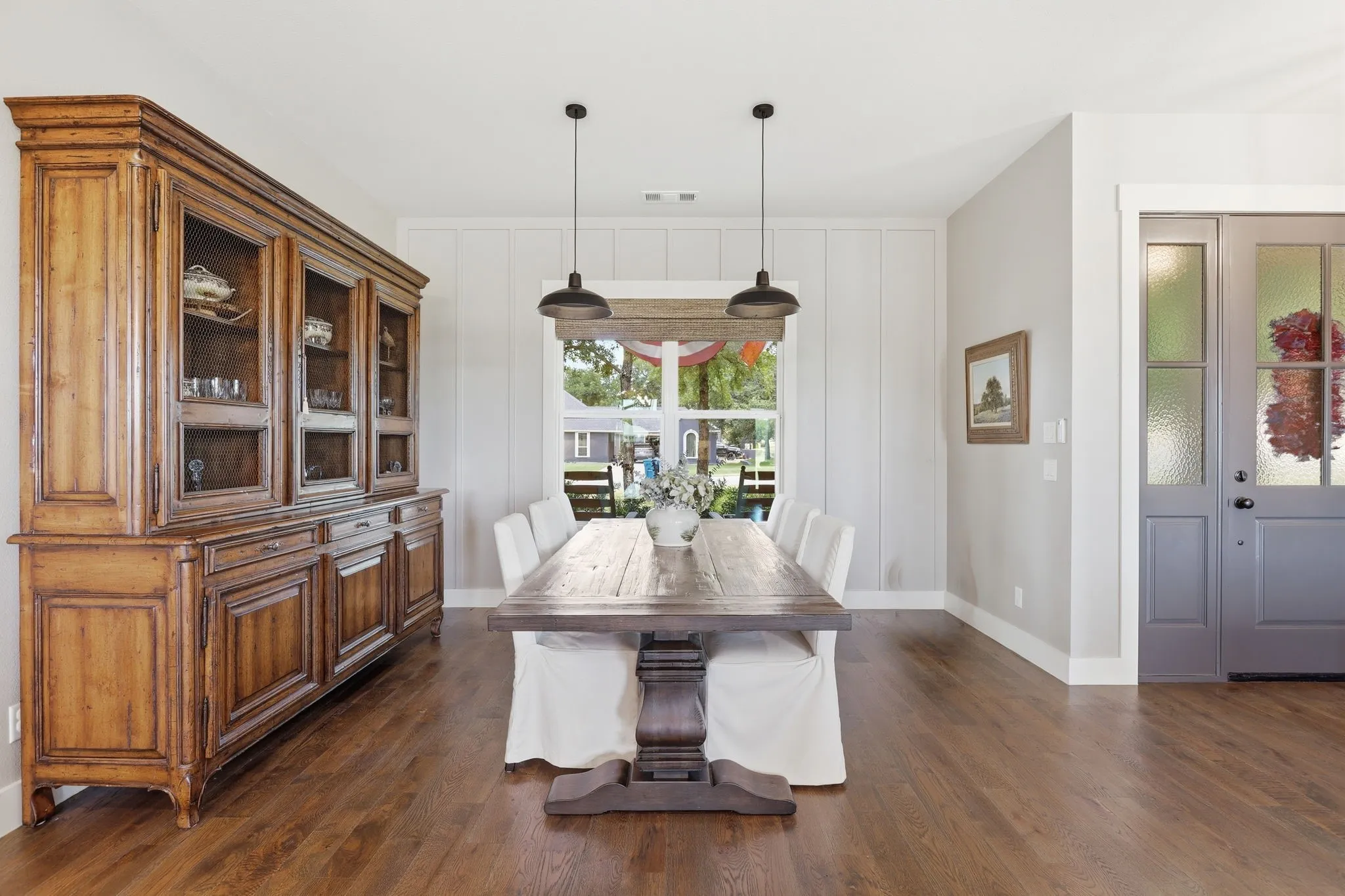 Single Family Residence For Sale in Parker County , 533 S Sugartree Drive, Lipan, Texas 76462, 4 Bedroom, 4 Bathroom, 3 Garage spaces, 2,705 Sqft, built in 2019, Price $739,000, mls#21321982, Real Estate Agent in Lipan, Homes For Sale in Parker county, Homes For Sale in Lipan, Realtor in Lipan Texas, Real Estate Brokerage Independent Realty Texas, Luminita Cordes Realtor