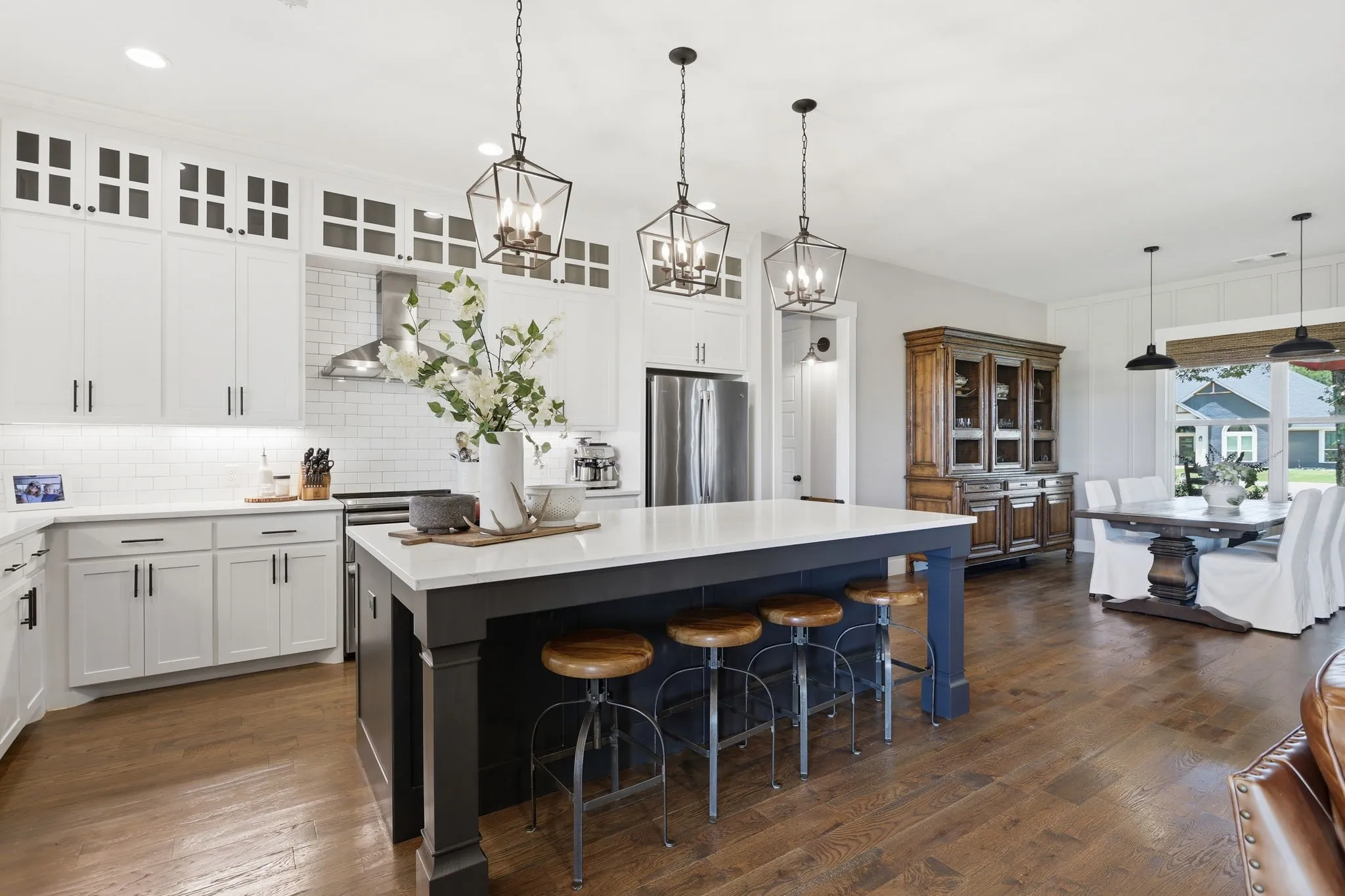 Single Family Residence For Sale in Parker County , 533 S Sugartree Drive, Lipan, Texas 76462, 4 Bedroom, 4 Bathroom, 3 Garage spaces, 2,705 Sqft, built in 2019, Price $739,000, mls#21321982, Real Estate Agent in Lipan, Homes For Sale in Parker county, Homes For Sale in Lipan, Realtor in Lipan Texas, Real Estate Brokerage Independent Realty Texas, Luminita Cordes Realtor
