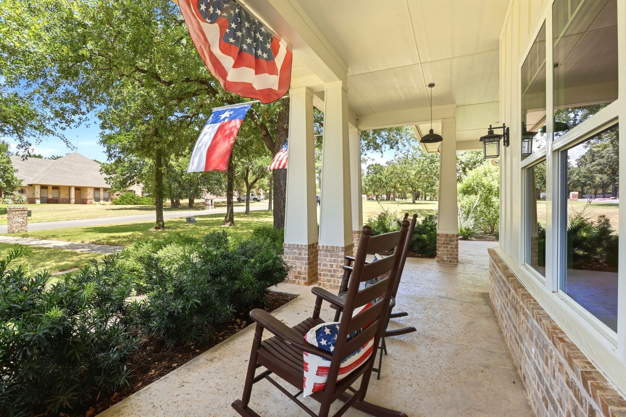 Single Family Residence For Sale in Parker County , 533 S Sugartree Drive, Lipan, Texas 76462, 4 Bedroom, 4 Bathroom, 3 Garage spaces, 2,705 Sqft, built in 2019, Price $739,000, mls#21321982, Real Estate Agent in Lipan, Homes For Sale in Parker county, Homes For Sale in Lipan, Realtor in Lipan Texas, Real Estate Brokerage Independent Realty Texas, Luminita Cordes Realtor