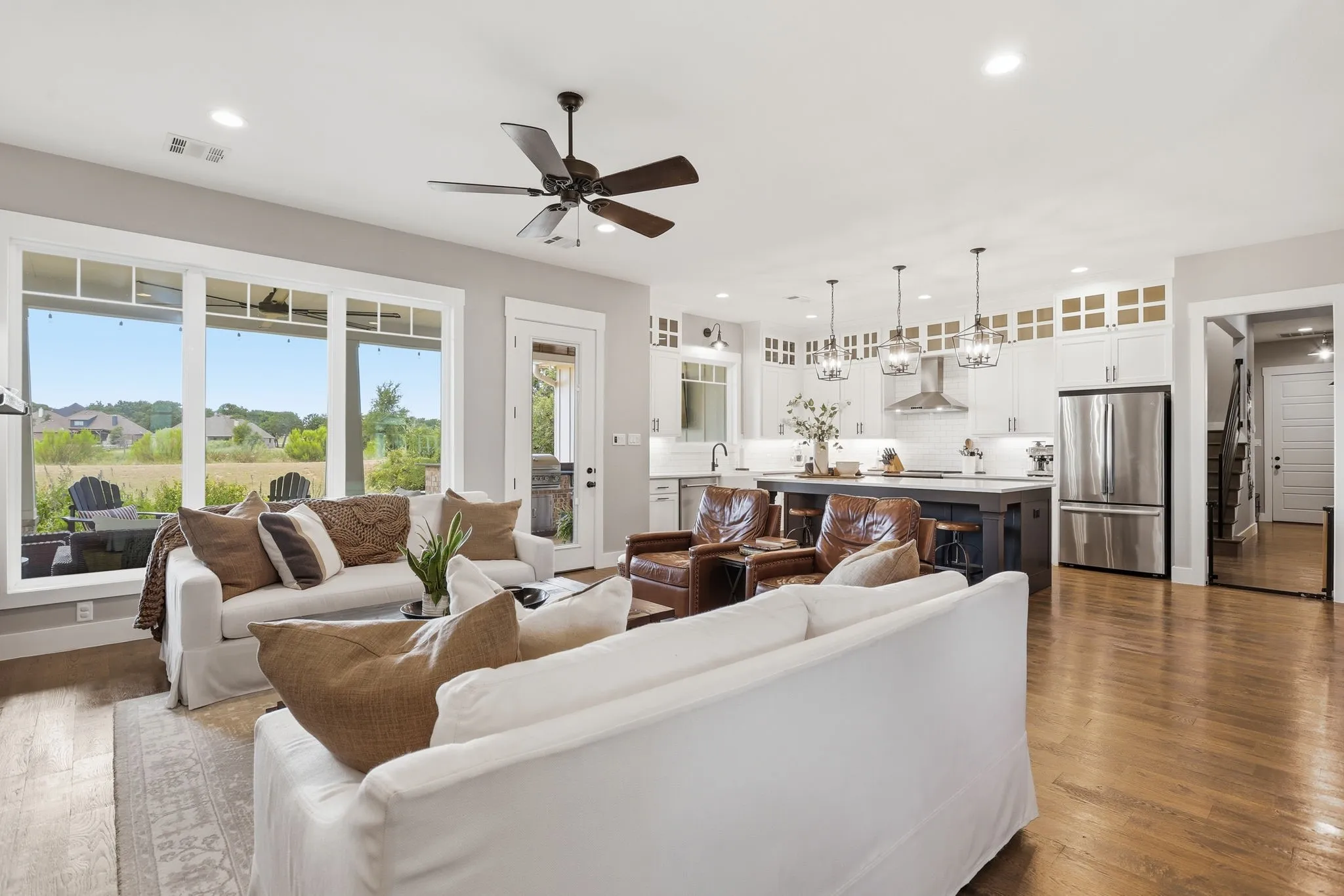 Single Family Residence For Sale in Parker County , 533 S Sugartree Drive, Lipan, Texas 76462, 4 Bedroom, 4 Bathroom, 3 Garage spaces, 2,705 Sqft, built in 2019, Price $739,000, mls#21321982, Real Estate Agent in Lipan, Homes For Sale in Parker county, Homes For Sale in Lipan, Realtor in Lipan Texas, Real Estate Brokerage Independent Realty Texas, Luminita Cordes Realtor