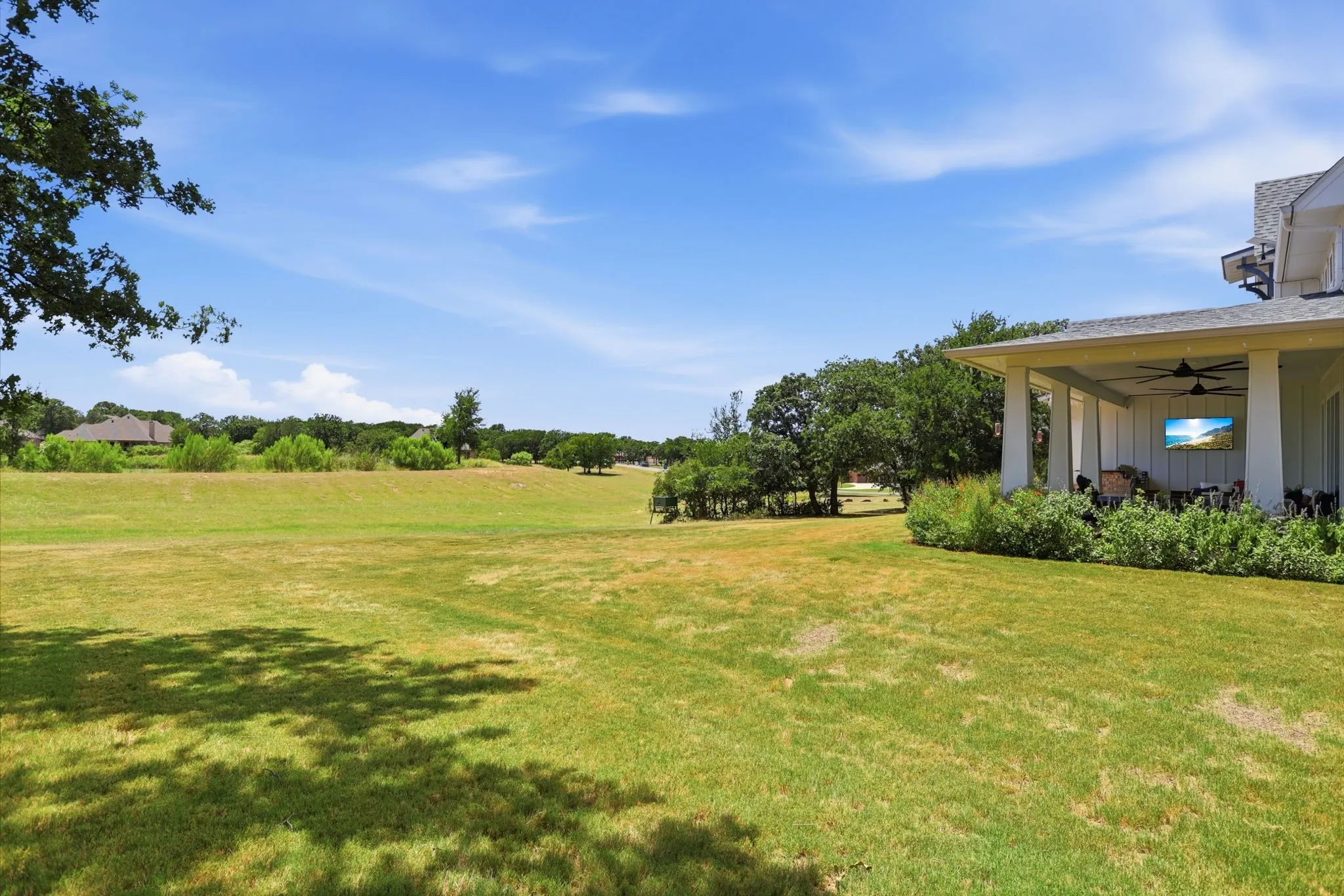 Single Family Residence For Sale in Parker County , 533 S Sugartree Drive, Lipan, Texas 76462, 4 Bedroom, 4 Bathroom, 3 Garage spaces, 2,705 Sqft, built in 2019, Price $739,000, mls#21321982, Real Estate Agent in Lipan, Homes For Sale in Parker county, Homes For Sale in Lipan, Realtor in Lipan Texas, Real Estate Brokerage Independent Realty Texas, Luminita Cordes Realtor