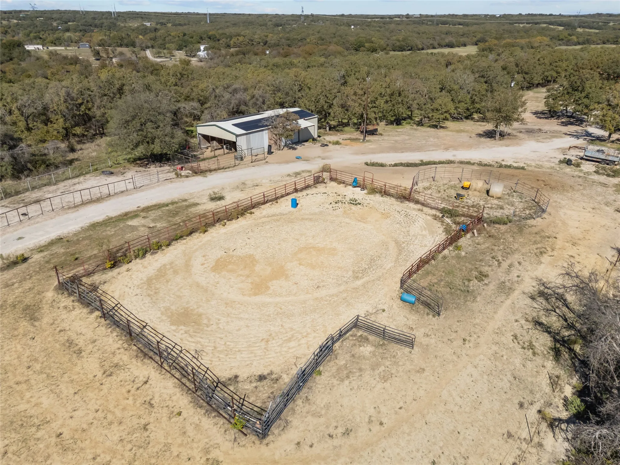 Farm For Sale in Wise County , 262 N Cheyenne Trail, Springtown, Texas 76082, 3 Bedroom, 2 Bathroom, Garage spaces, 2,000 Sqft, built in 2005, mls#21322800, Real Estate Agent in Springtown, Homes For Sale in Wise county, Homes For Sale in Springtown, Realtor in Springtown Texas, Real Estate Brokerage Independent Realty Texas, Luminita Cordes Realtor