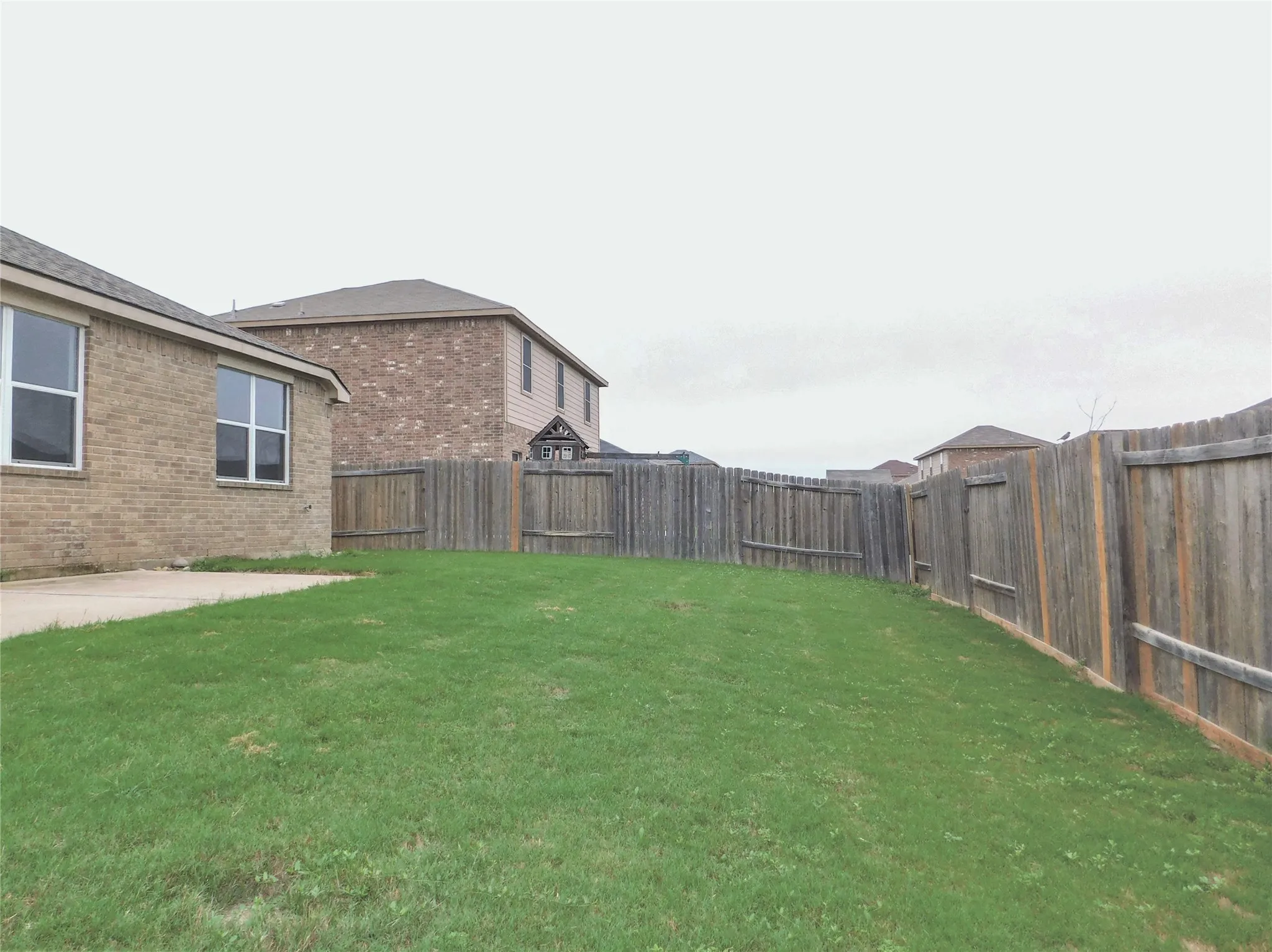 Single Family Residence For Rent in Denton County , 101 Kincaid Drive, Sanger, Texas 76266, 3 Bedroom, 2 Bathroom, 2 Garage spaces, 1,491 Sqft, built in 2012, mls#21320050, Real Estate Agent in Sanger, Homes For Rent in Denton county, Homes For Rent in Sanger, Realtor in Sanger Texas, Real Estate Brokerage Independent Realty Texas, Luminita Cordes Realtor