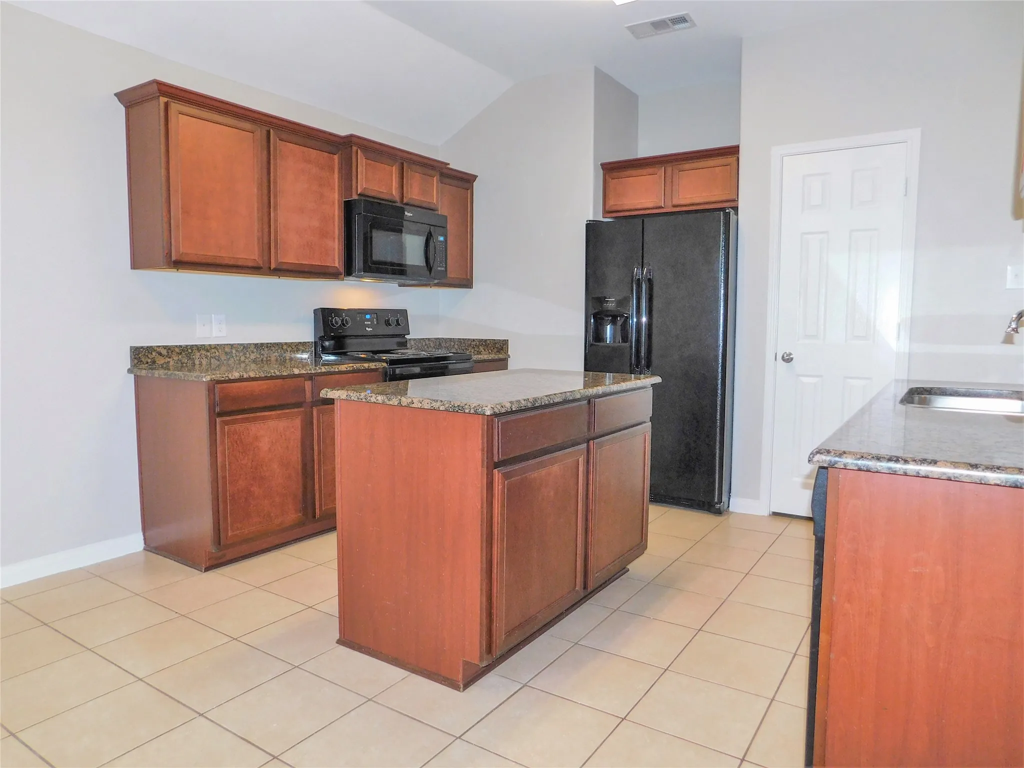 Single Family Residence For Rent in Denton County , 101 Kincaid Drive, Sanger, Texas 76266, 3 Bedroom, 2 Bathroom, 2 Garage spaces, 1,491 Sqft, built in 2012, mls#21320050, Real Estate Agent in Sanger, Homes For Rent in Denton county, Homes For Rent in Sanger, Realtor in Sanger Texas, Real Estate Brokerage Independent Realty Texas, Luminita Cordes Realtor