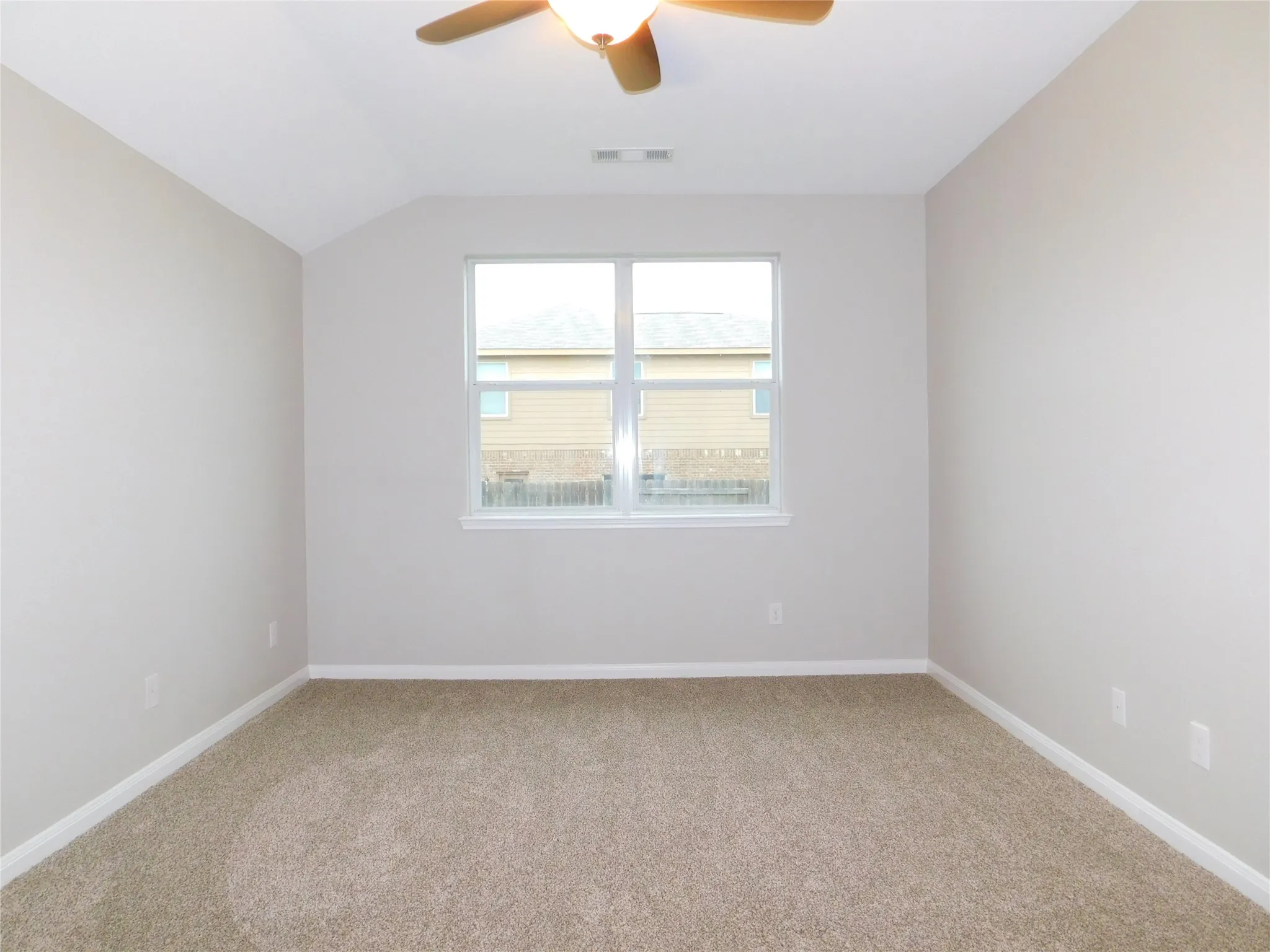 Single Family Residence For Rent in Denton County , 101 Kincaid Drive, Sanger, Texas 76266, 3 Bedroom, 2 Bathroom, 2 Garage spaces, 1,491 Sqft, built in 2012, mls#21320050, Real Estate Agent in Sanger, Homes For Rent in Denton county, Homes For Rent in Sanger, Realtor in Sanger Texas, Real Estate Brokerage Independent Realty Texas, Luminita Cordes Realtor