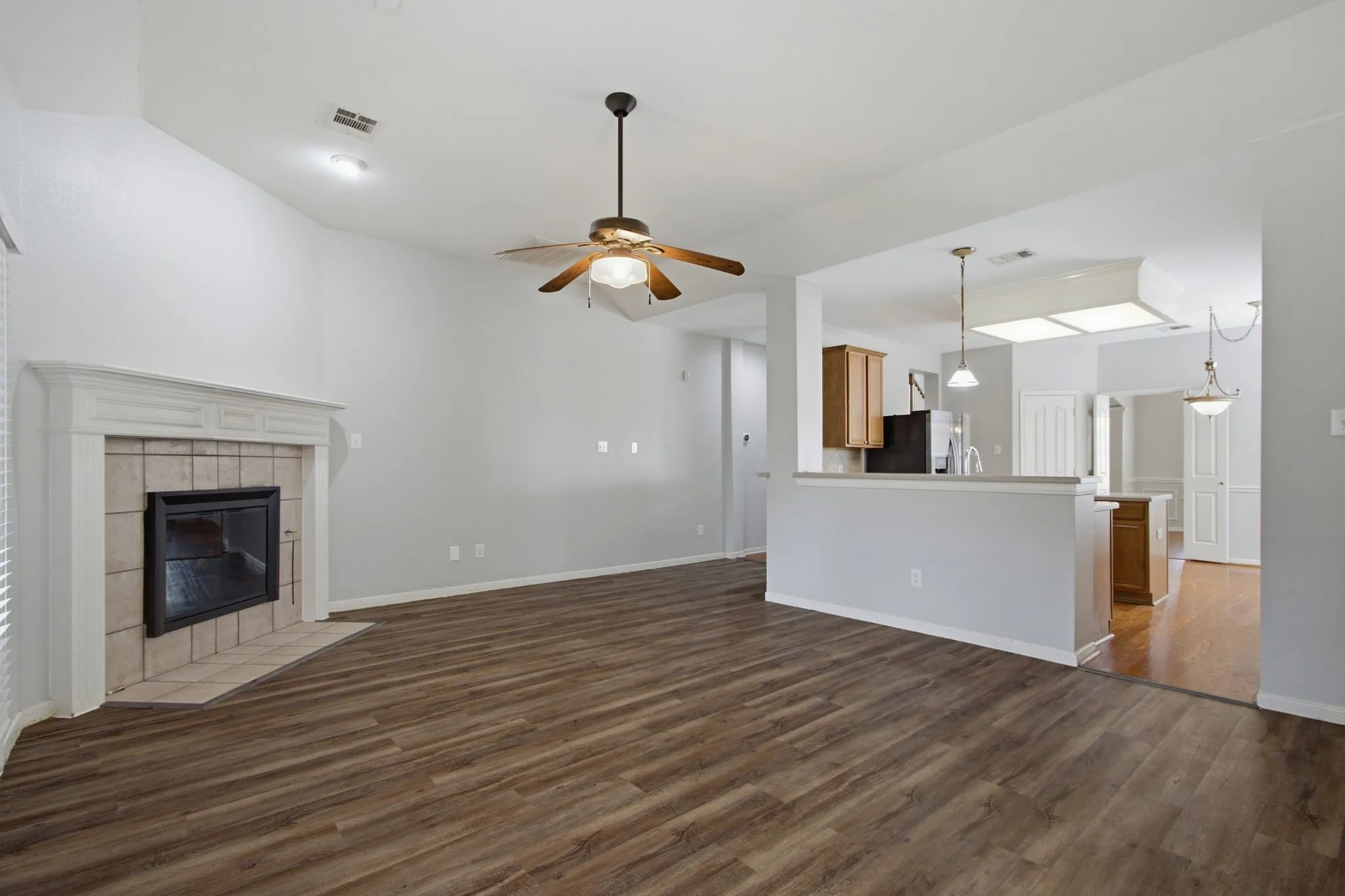 Single Family Residence For Rent in Denton County , 6208 Stewart Boulevard, The Colony, Texas 75056, 4 Bedroom, 3 Bathroom, 2 Garage spaces, 2,991 Sqft, built in 1999, mls#21322781, Real Estate Agent in The Colony, Homes For Rent in Denton county, Homes For Rent in The Colony, Realtor in The Colony Texas, Real Estate Brokerage Independent Realty Texas, Luminita Cordes Realtor