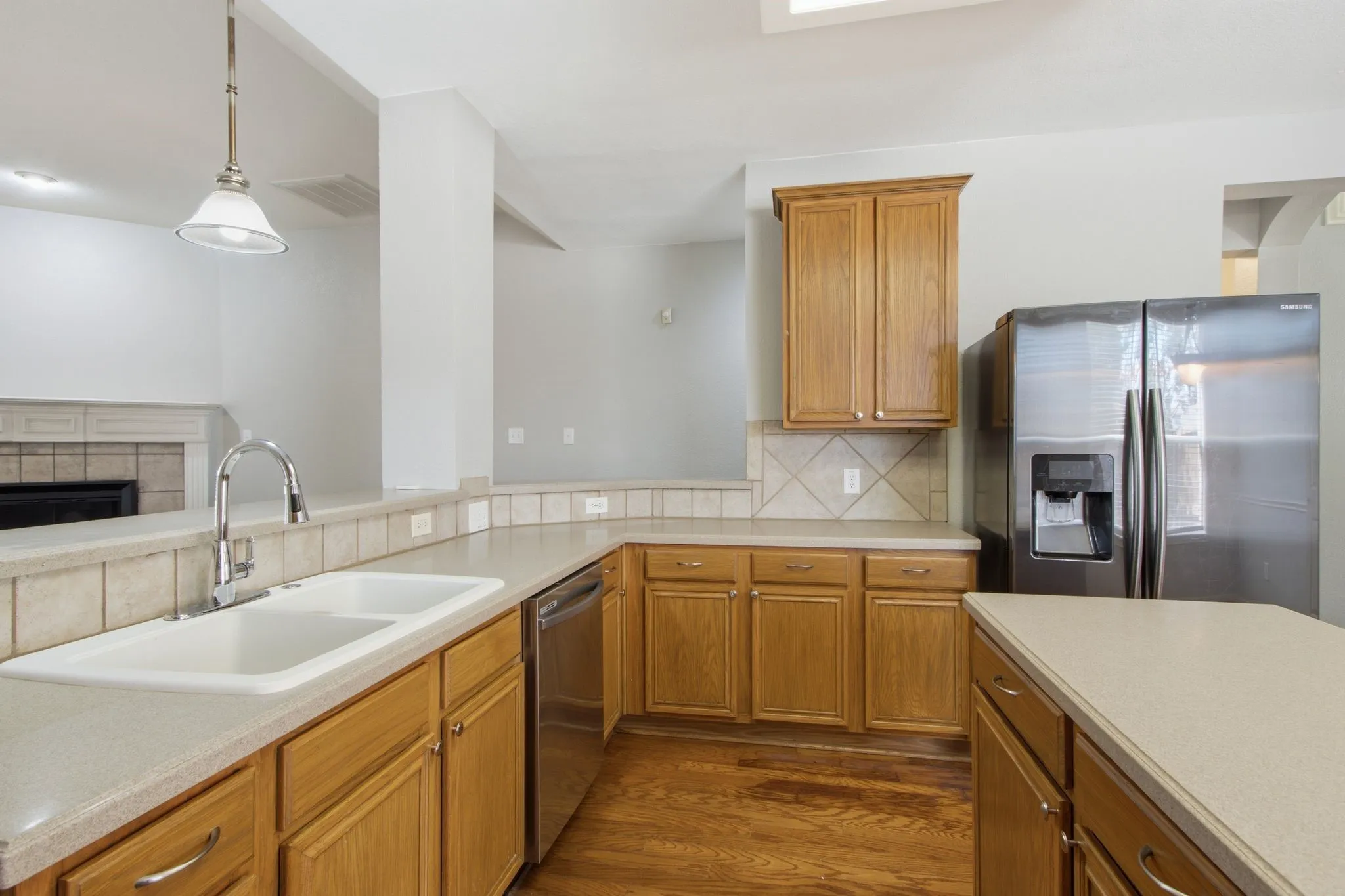 Single Family Residence For Rent in Denton County , 6208 Stewart Boulevard, The Colony, Texas 75056, 4 Bedroom, 3 Bathroom, 2 Garage spaces, 2,991 Sqft, built in 1999, mls#21322781, Real Estate Agent in The Colony, Homes For Rent in Denton county, Homes For Rent in The Colony, Realtor in The Colony Texas, Real Estate Brokerage Independent Realty Texas, Luminita Cordes Realtor