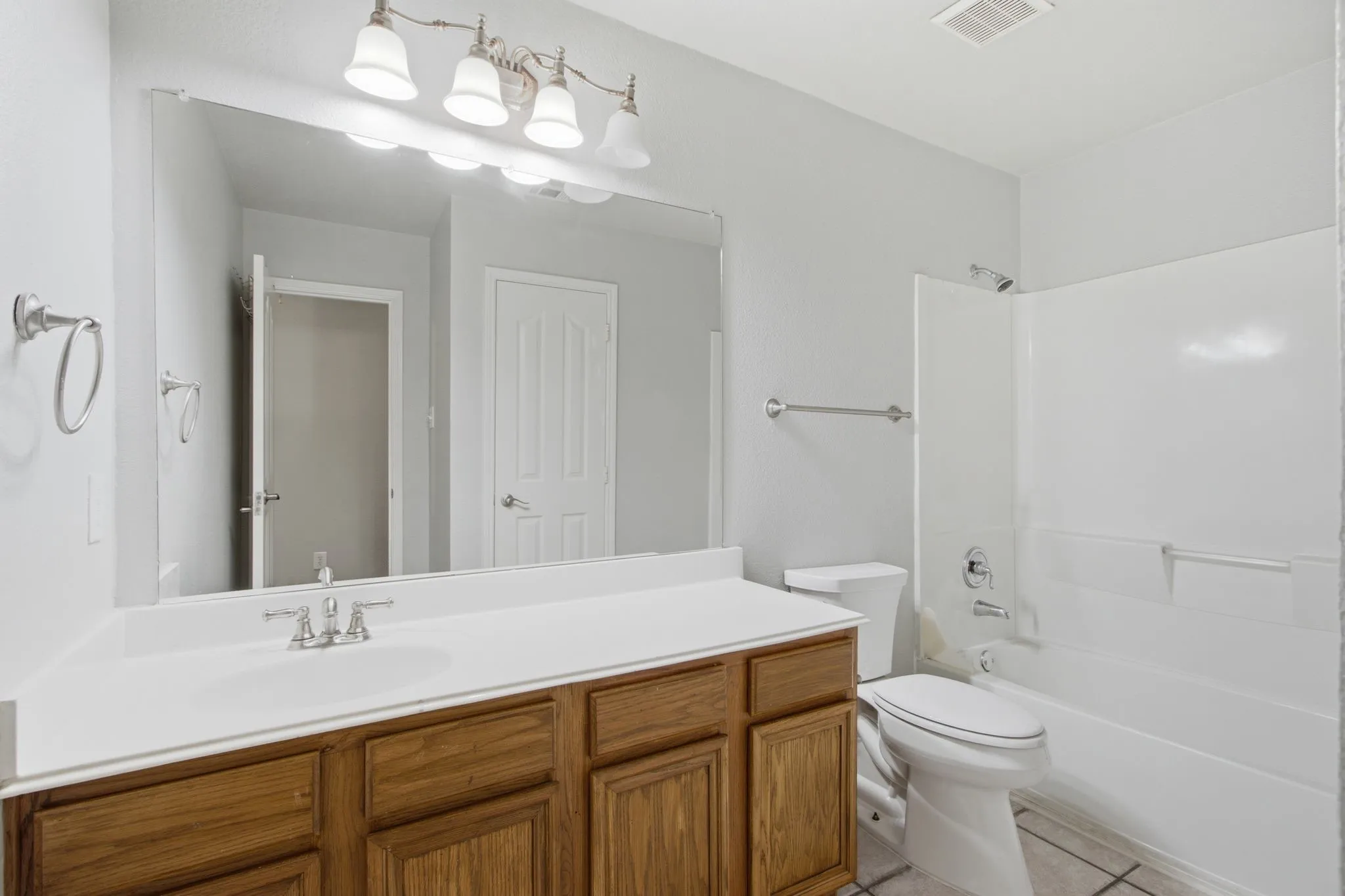 Single Family Residence For Rent in Denton County , 6208 Stewart Boulevard, The Colony, Texas 75056, 4 Bedroom, 3 Bathroom, 2 Garage spaces, 2,991 Sqft, built in 1999, mls#21322781, Real Estate Agent in The Colony, Homes For Rent in Denton county, Homes For Rent in The Colony, Realtor in The Colony Texas, Real Estate Brokerage Independent Realty Texas, Luminita Cordes Realtor