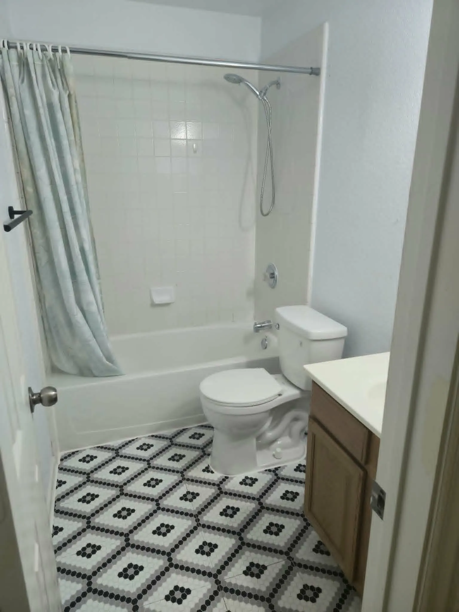 Single Family Residence For Sale in Tarrant County , 2009 Wahoo Drive, Mansfield, Texas 76063, 3 Bedroom, 2 Bathroom, 2 Garage spaces, 1,407 Sqft, built in 2003, mls#21322254, Real Estate Agent in Mansfield, Homes For Sale in Tarrant county, Homes For Sale in Mansfield, Realtor in Mansfield Texas, Real Estate Brokerage Independent Realty Texas, Luminita Cordes Realtor
