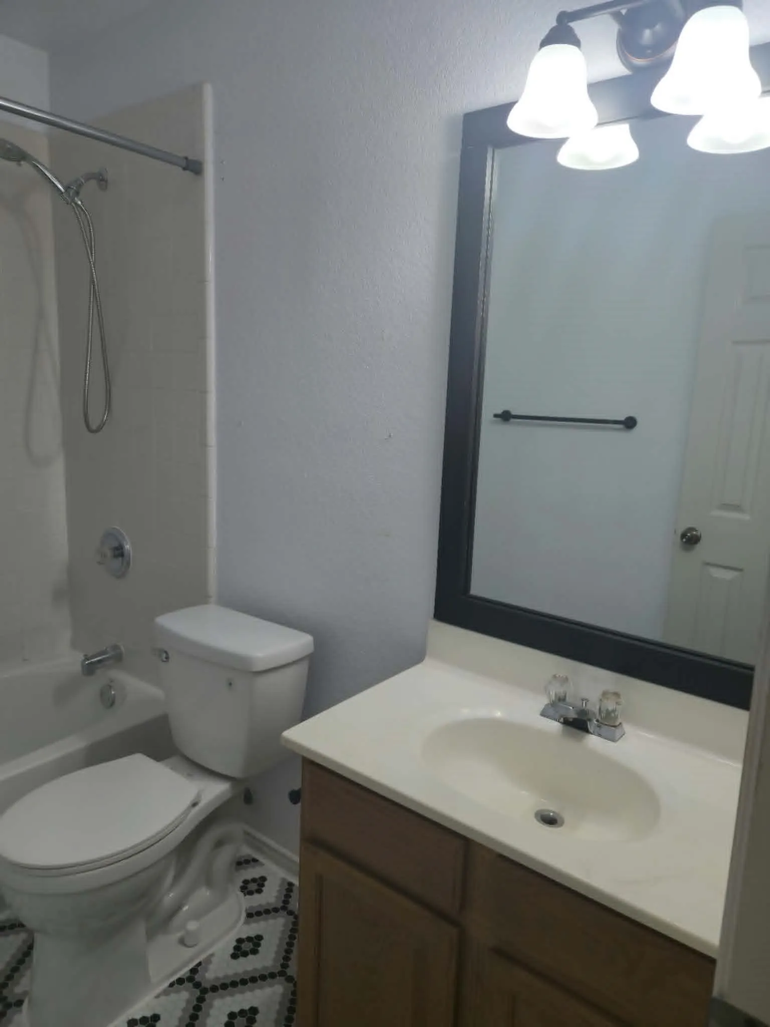 Single Family Residence For Sale in Tarrant County , 2009 Wahoo Drive, Mansfield, Texas 76063, 3 Bedroom, 2 Bathroom, 2 Garage spaces, 1,407 Sqft, built in 2003, mls#21322254, Real Estate Agent in Mansfield, Homes For Sale in Tarrant county, Homes For Sale in Mansfield, Realtor in Mansfield Texas, Real Estate Brokerage Independent Realty Texas, Luminita Cordes Realtor