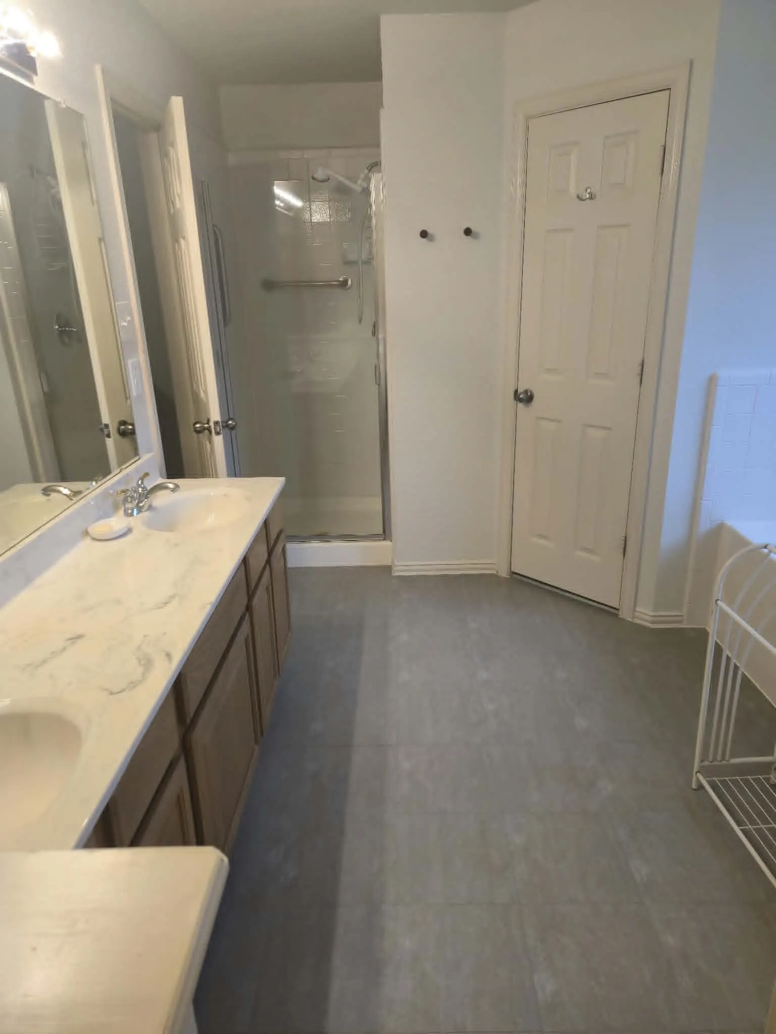 Single Family Residence For Sale in Tarrant County , 2009 Wahoo Drive, Mansfield, Texas 76063, 3 Bedroom, 2 Bathroom, 2 Garage spaces, 1,407 Sqft, built in 2003, mls#21322254, Real Estate Agent in Mansfield, Homes For Sale in Tarrant county, Homes For Sale in Mansfield, Realtor in Mansfield Texas, Real Estate Brokerage Independent Realty Texas, Luminita Cordes Realtor