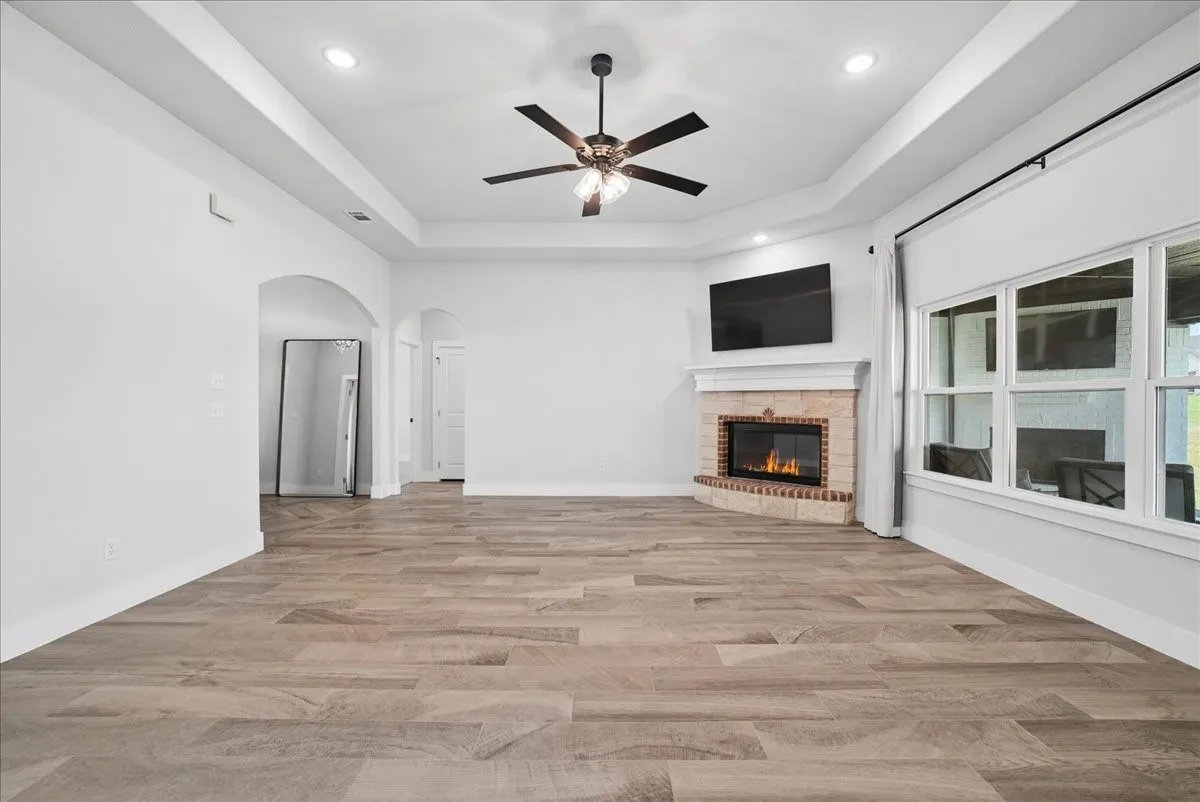 Single Family Residence For Sale in Parker County , 1005 Paradise Parkway, Poolville, Texas 76487, 3 Bedrooms, 2 Bathrooms, 2 Garage spaces, 2,066 Sqft, built in 2022, Price $460,000, mls#21318254, Real Estate Agent in Poolville, Homes For Sale in Parker county, Homes For Sale in Poolville, Realtor in Poolville Texas, Real Estate Brokerage Independent Realty Texas, Luminita Cordes Realtor