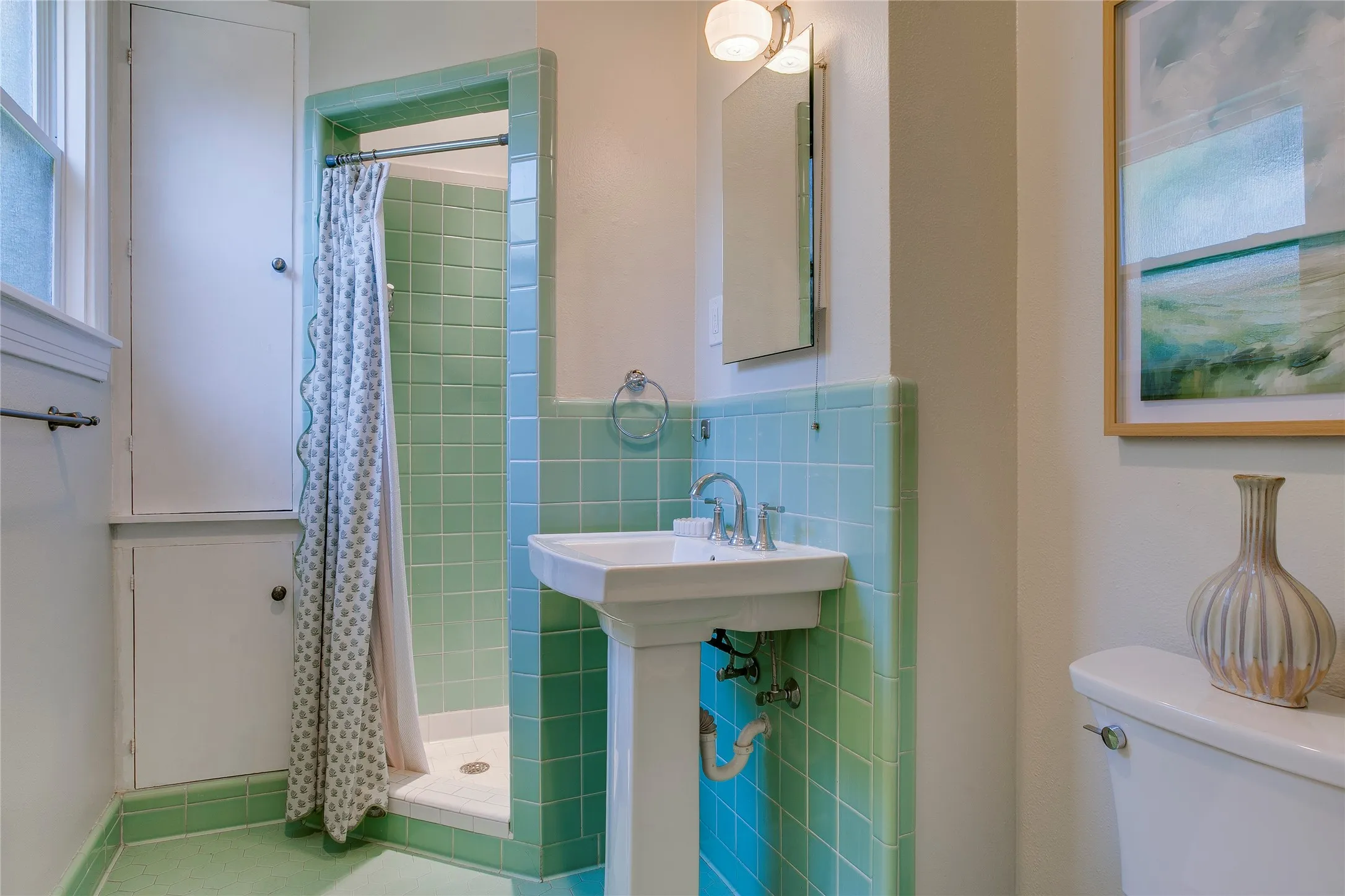 Single Family Residence For Sale in Dallas County , 623 N Montclair Avenue, Dallas, Texas 75208, 3 Bedroom, 2 Bathroom, 1 Garage spaces, 1,811 Sqft, built in 1922, mls#21321701, Real Estate Agent in Dallas, Homes For Sale in Dallas county, Homes For Sale in Dallas, Realtor in Dallas Texas, Real Estate Brokerage Independent Realty Texas, Luminita Cordes Realtor