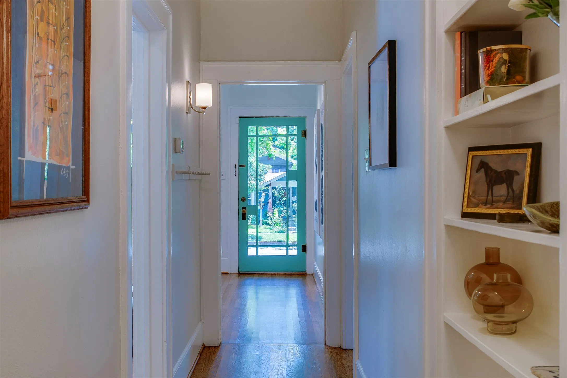 Single Family Residence For Sale in Dallas County , 623 N Montclair Avenue, Dallas, Texas 75208, 3 Bedroom, 2 Bathroom, 1 Garage spaces, 1,811 Sqft, built in 1922, mls#21321701, Real Estate Agent in Dallas, Homes For Sale in Dallas county, Homes For Sale in Dallas, Realtor in Dallas Texas, Real Estate Brokerage Independent Realty Texas, Luminita Cordes Realtor