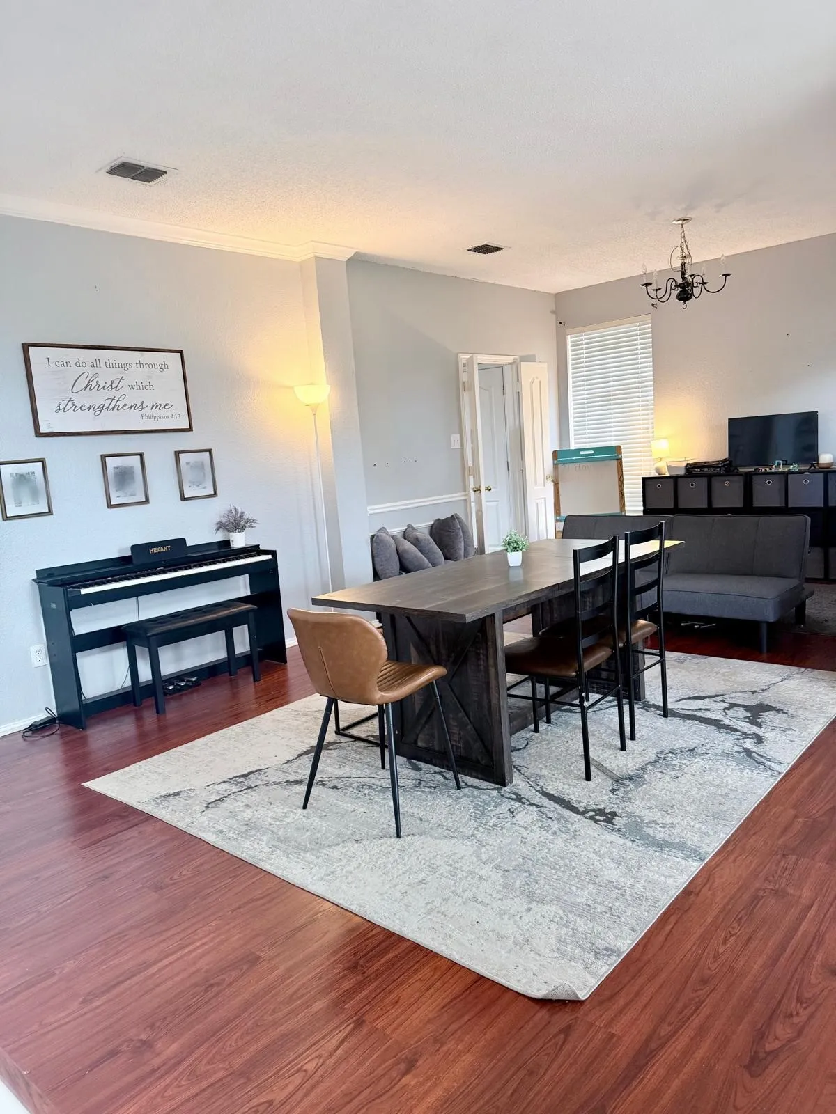 Single Family Residence For Rent in Dallas County , 3234 Creek Meadow Lane, Garland, Texas 75040, 4 Bedroom, 3 Bathroom, 2 Garage spaces, 2,783 Sqft, built in 1997, mls#21322626, Real Estate Agent in Garland, Homes For Rent in Dallas county, Homes For Rent in Garland, Realtor in Garland Texas, Real Estate Brokerage Independent Realty Texas, Luminita Cordes Realtor