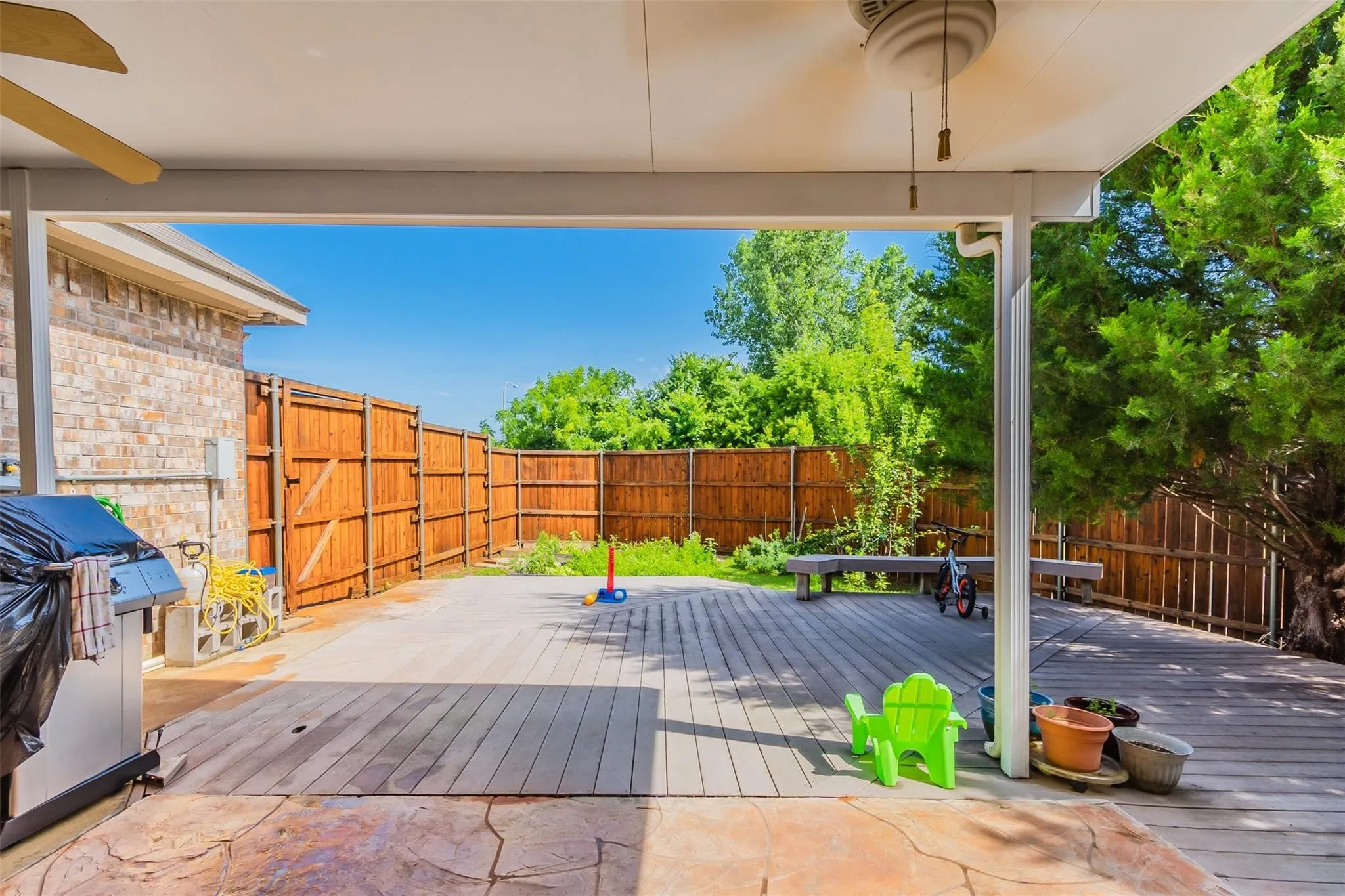 Single Family Residence For Rent in Dallas County , 3234 Creek Meadow Lane, Garland, Texas 75040, 4 Bedroom, 3 Bathroom, 2 Garage spaces, 2,783 Sqft, built in 1997, mls#21322626, Real Estate Agent in Garland, Homes For Rent in Dallas county, Homes For Rent in Garland, Realtor in Garland Texas, Real Estate Brokerage Independent Realty Texas, Luminita Cordes Realtor