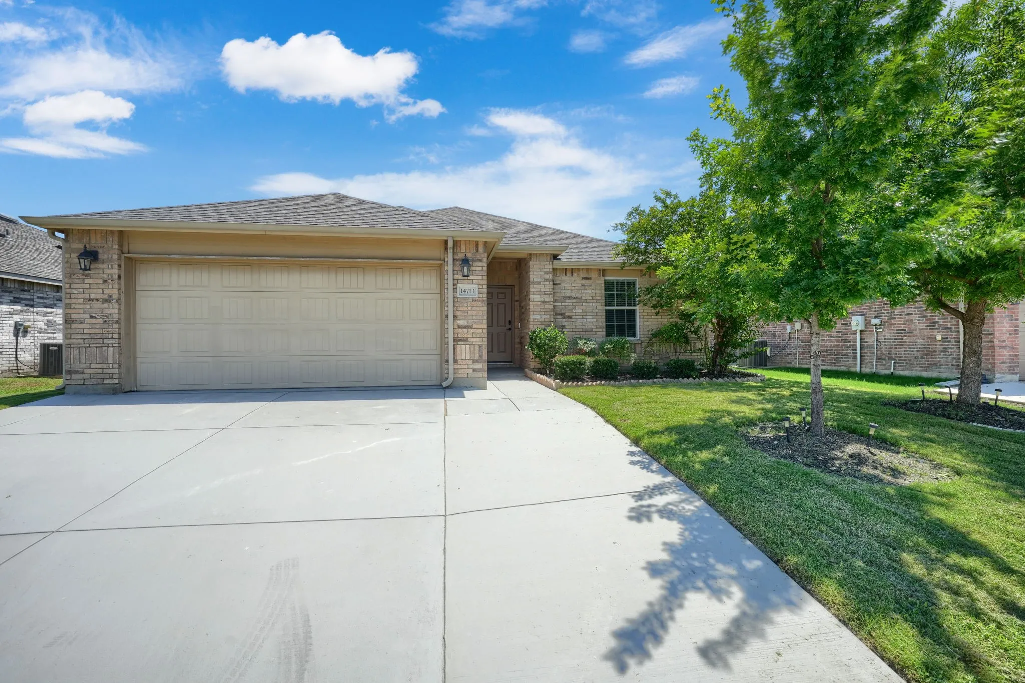 Single Family Residence For Rent in Denton County , 14713 Brandon Drive, Little Elm, Texas 75068, 3 Bedroom, 2 Bathroom, 2 Garage spaces, 1,950 Sqft, built in 2012, mls#21322832, Real Estate Agent in Little Elm, Homes For Rent in Denton county, Homes For Rent in Little Elm, Realtor in Little Elm Texas, Real Estate Brokerage Independent Realty Texas, Luminita Cordes Realtor