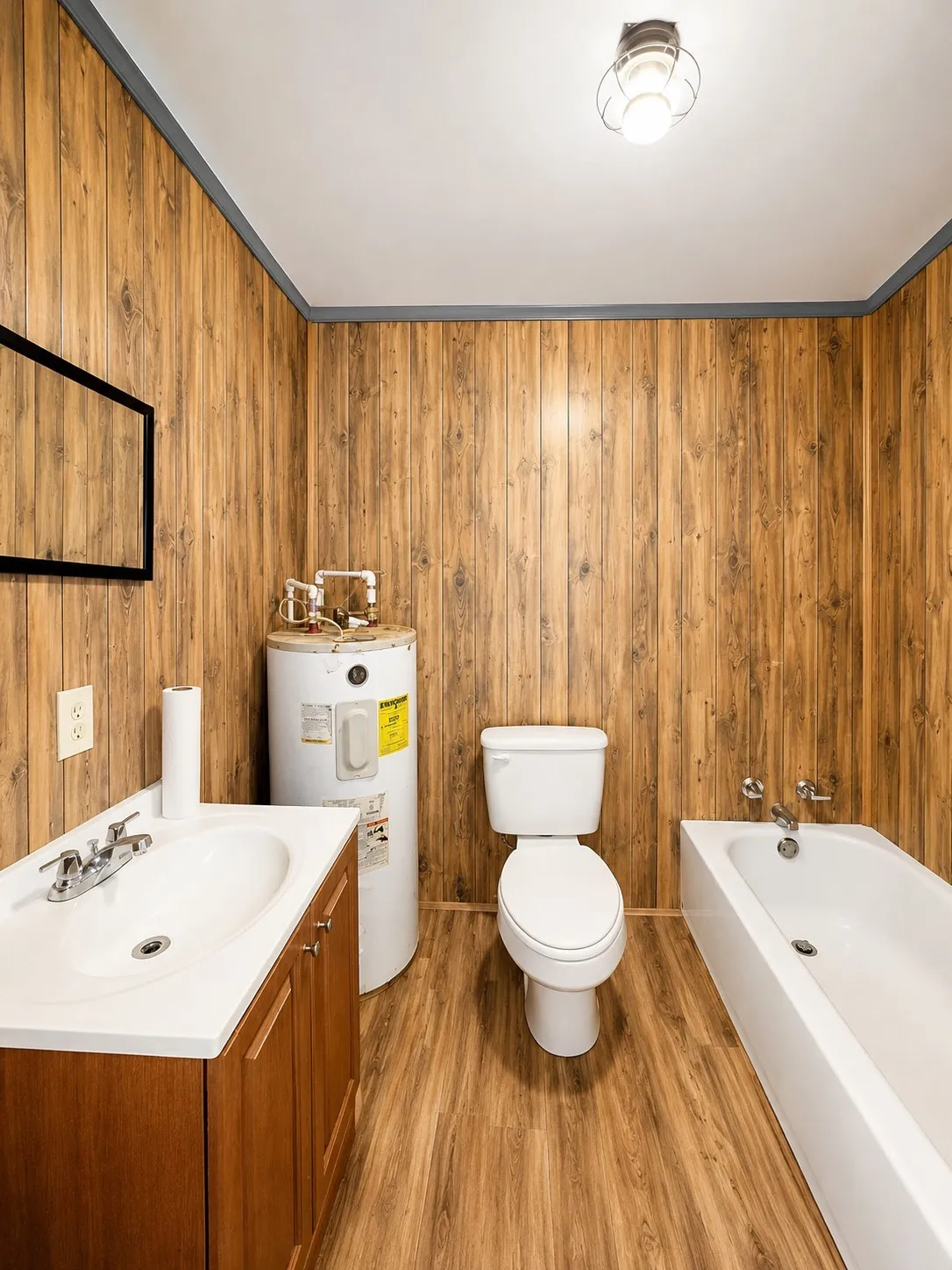 Single Family Residence For Sale in Hunt County , 1980 Apache Road, Quinlan, Texas 75474, 2 Bedrooms, 1 Bathroom, 4 Garage spaces, 624 Sqft, built in 2021, Price $135,000, mls#21322846, Real Estate Agent in Quinlan, Homes For Sale in Hunt county, Homes For Sale in Quinlan, Realtor in Quinlan Texas, Real Estate Brokerage Independent Realty Texas, Luminita Cordes Realtor