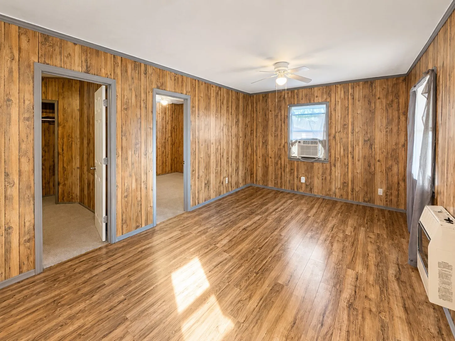 Single Family Residence For Sale in Hunt County , 1980 Apache Road, Quinlan, Texas 75474, 2 Bedrooms, 1 Bathroom, 4 Garage spaces, 624 Sqft, built in 2021, Price $135,000, mls#21322846, Real Estate Agent in Quinlan, Homes For Sale in Hunt county, Homes For Sale in Quinlan, Realtor in Quinlan Texas, Real Estate Brokerage Independent Realty Texas, Luminita Cordes Realtor