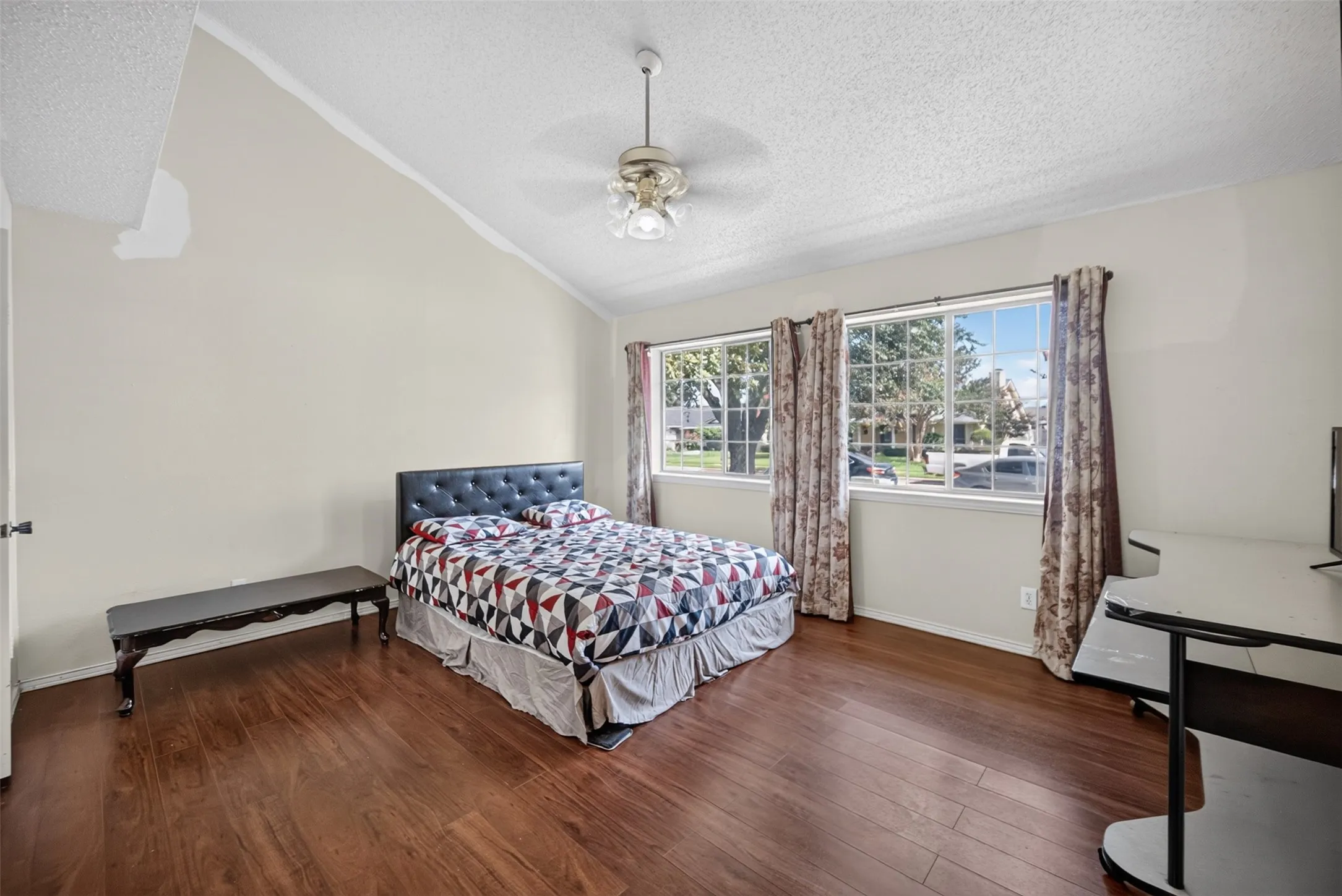 Single Family Residence For Sale in Dallas County , 1722 Leicester Street, Garland, Texas 75044, 4 Bedroom, 3 Bathroom, 2 Garage spaces, 2,189 Sqft, built in 1980, mls#21320264, Real Estate Agent in Garland, Homes For Sale in Dallas county, Homes For Sale in Garland, Realtor in Garland Texas, Real Estate Brokerage Independent Realty Texas, Luminita Cordes Realtor