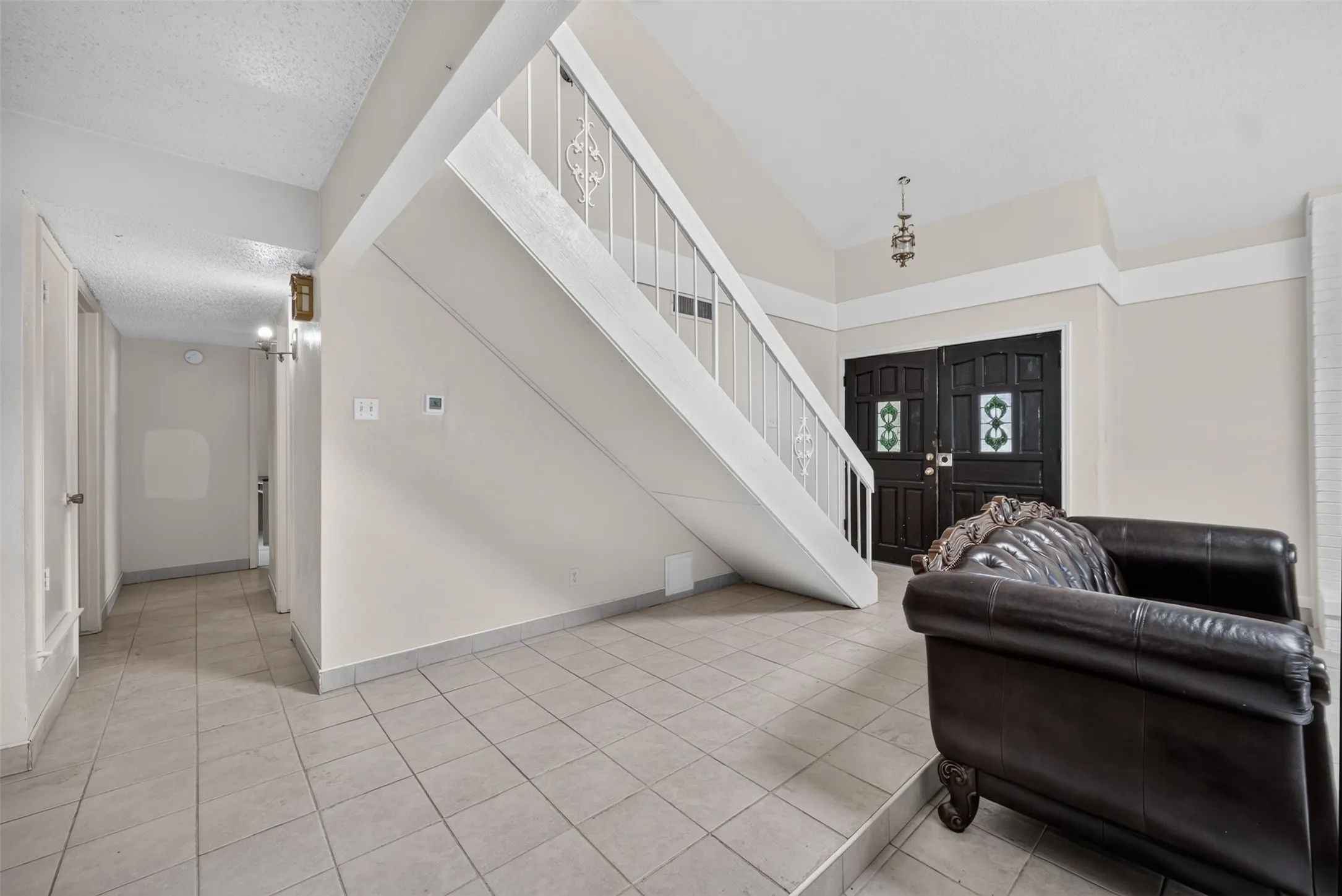 Single Family Residence For Sale in Dallas County , 1722 Leicester Street, Garland, Texas 75044, 4 Bedroom, 3 Bathroom, 2 Garage spaces, 2,189 Sqft, built in 1980, mls#21320264, Real Estate Agent in Garland, Homes For Sale in Dallas county, Homes For Sale in Garland, Realtor in Garland Texas, Real Estate Brokerage Independent Realty Texas, Luminita Cordes Realtor