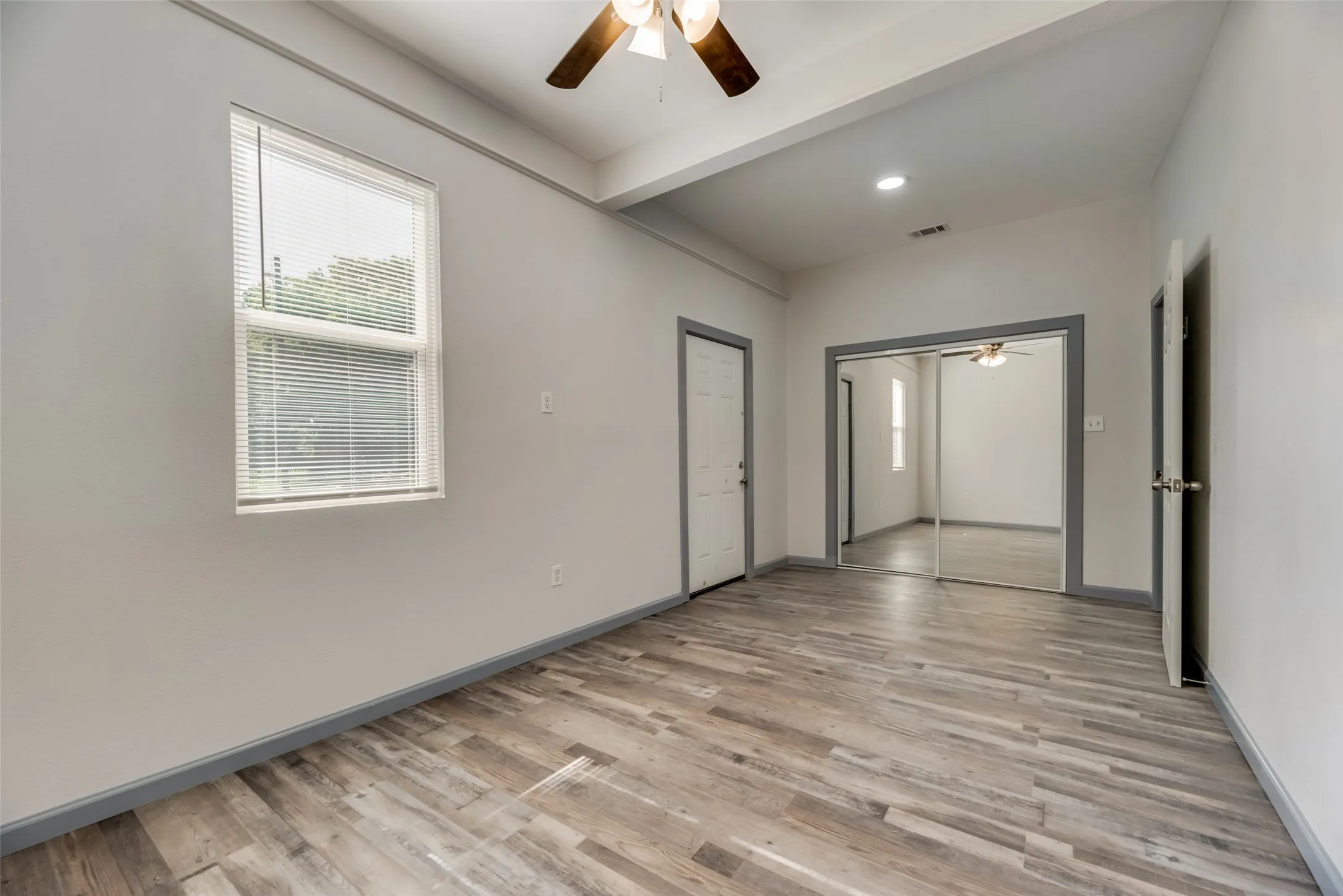 Duplex For Rent in Dallas County , 2210 Manor Street, Grand Prairie, Texas 75050, 3 Bedroom, 1 Bathroom, Garage spaces, 1,100 Sqft, built in 1953, mls#21322858, Real Estate Agent in Grand Prairie, Homes For Rent in Dallas county, Homes For Rent in Grand Prairie, Realtor in Grand Prairie Texas, Real Estate Brokerage Independent Realty Texas, Luminita Cordes Realtor