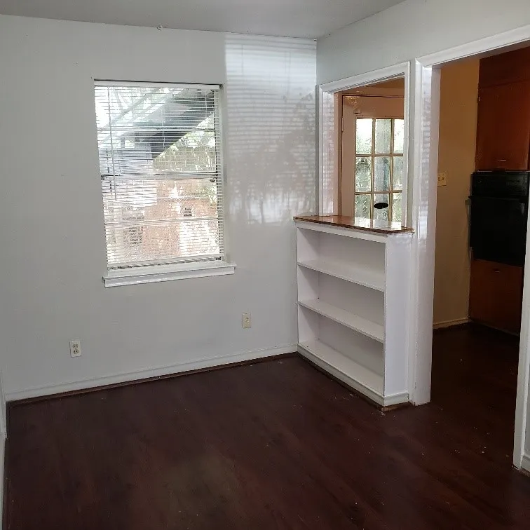 Apartment For Rent in Kaufman County , 400 Oak Drive 2A, Terrell, Texas 75143, 2 Bedrooms, 1 Bathroom, Garage spaces, 910 Sqft, built in 1960, Price $950, mls#21322872, Real Estate Agent in Terrell, Homes For Rent in Kaufman county, Homes For Rent in Terrell, Realtor in Terrell Texas, Real Estate Brokerage Independent Realty Texas, Luminita Cordes Realtor