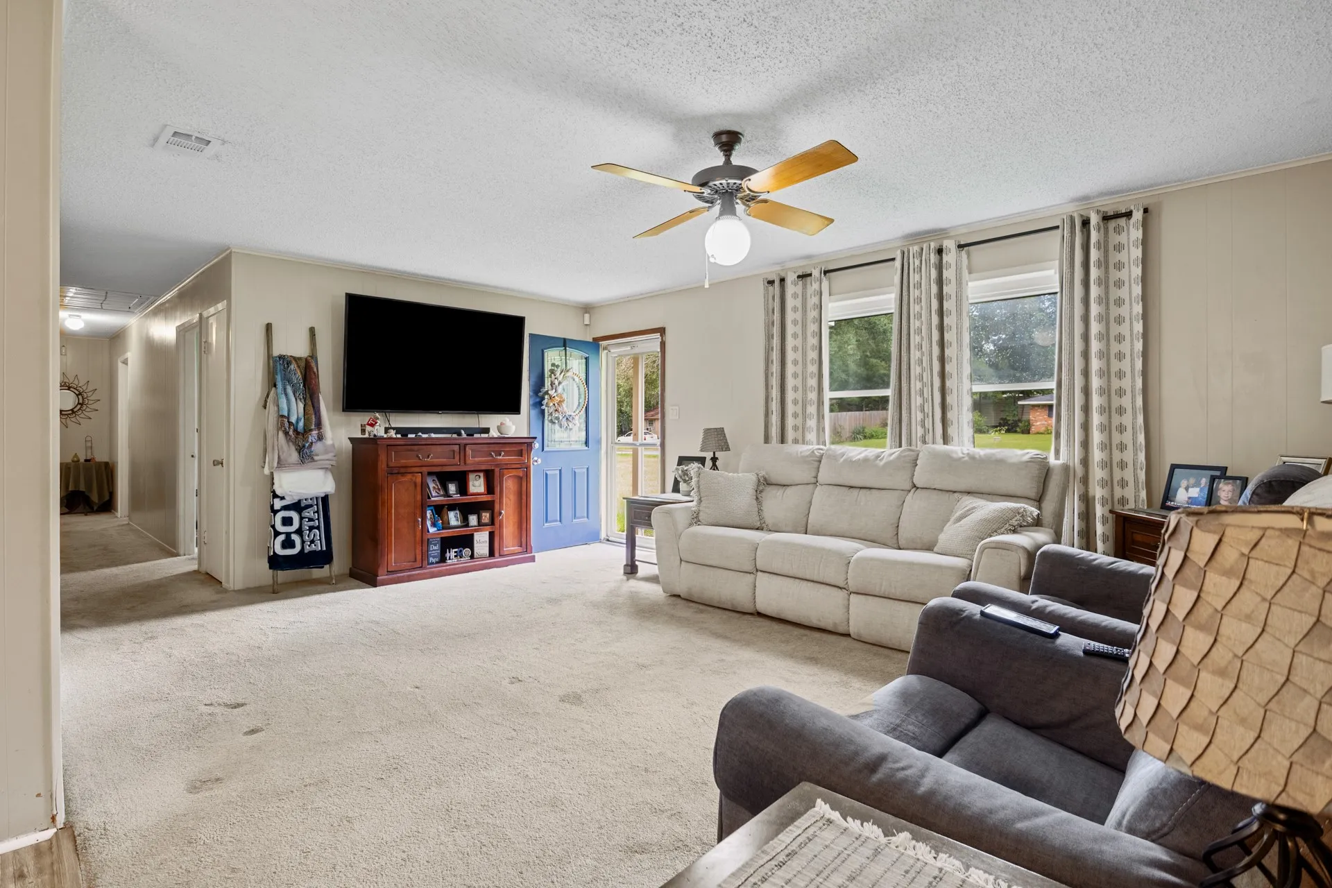 Single Family Residence For Sale in Morris County , 112 Priscilla Lane, Lone Star, Texas 75668, 4 Bedroom, 2 Bathroom, Garage spaces, 1,700 Sqft, built in 1965, mls#21322536, Real Estate Agent in Lone Star, Homes For Sale in Morris county, Homes For Sale in Lone Star, Realtor in Lone Star Texas, Real Estate Brokerage Independent Realty Texas, Luminita Cordes Realtor