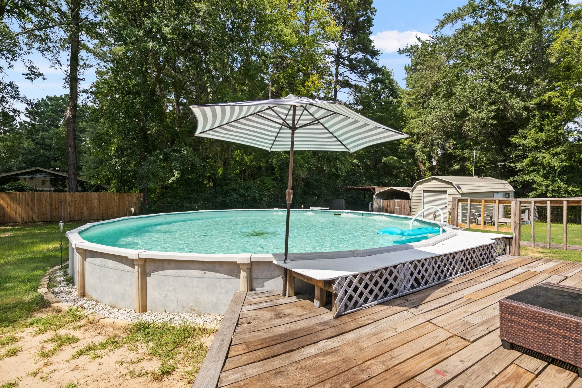 Single Family Residence For Sale in Morris County , 112 Priscilla Lane, Lone Star, Texas 75668, 4 Bedroom, 2 Bathroom, Garage spaces, 1,700 Sqft, built in 1965, mls#21322536, Real Estate Agent in Lone Star, Homes For Sale in Morris county, Homes For Sale in Lone Star, Realtor in Lone Star Texas, Real Estate Brokerage Independent Realty Texas, Luminita Cordes Realtor