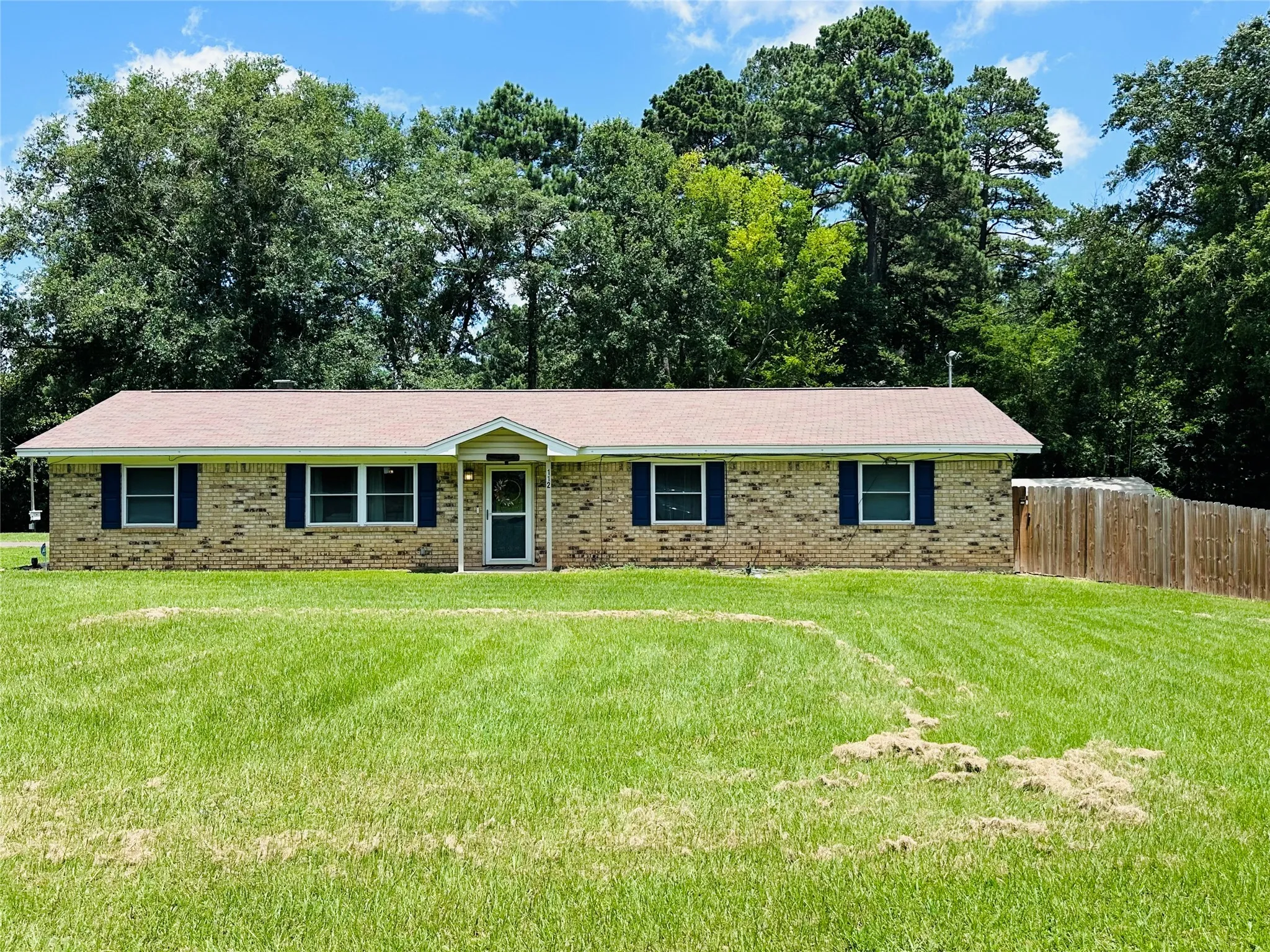 Single Family Residence For Sale in Morris County , 112 Priscilla Lane, Lone Star, Texas 75668, 4 Bedroom, 2 Bathroom, Garage spaces, 1,700 Sqft, built in 1965, mls#21322536, Real Estate Agent in Lone Star, Homes For Sale in Morris county, Homes For Sale in Lone Star, Realtor in Lone Star Texas, Real Estate Brokerage Independent Realty Texas, Luminita Cordes Realtor