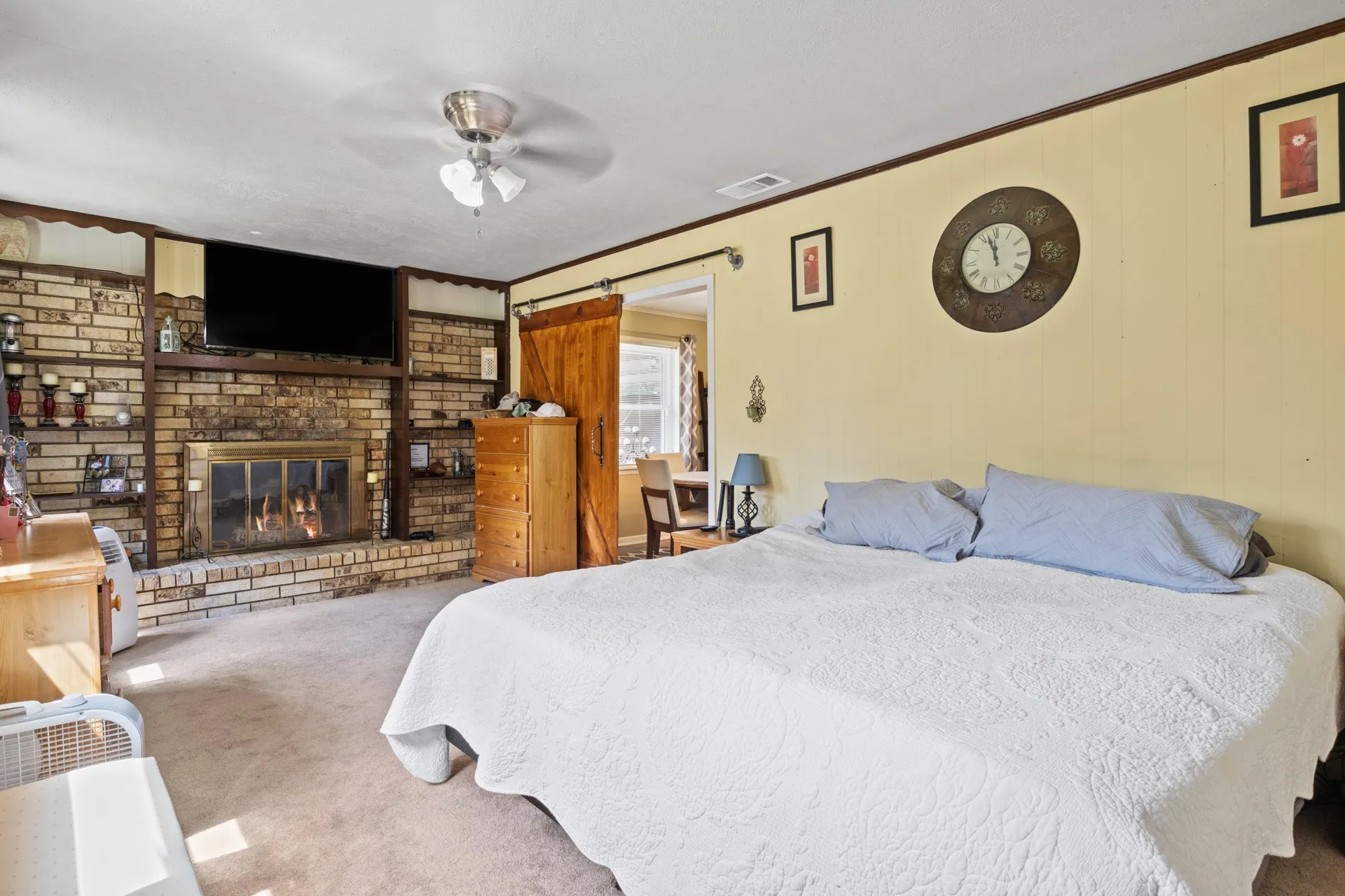 Single Family Residence For Sale in Morris County , 112 Priscilla Lane, Lone Star, Texas 75668, 4 Bedroom, 2 Bathroom, Garage spaces, 1,700 Sqft, built in 1965, mls#21322536, Real Estate Agent in Lone Star, Homes For Sale in Morris county, Homes For Sale in Lone Star, Realtor in Lone Star Texas, Real Estate Brokerage Independent Realty Texas, Luminita Cordes Realtor